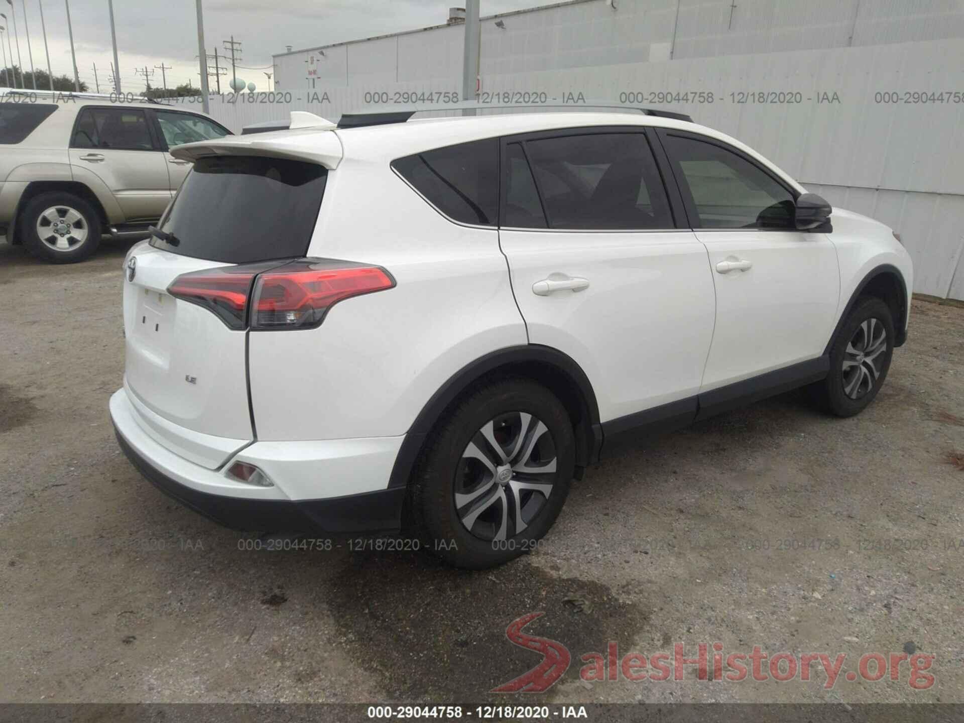 JTMZFREV4JJ746185 2018 TOYOTA RAV4