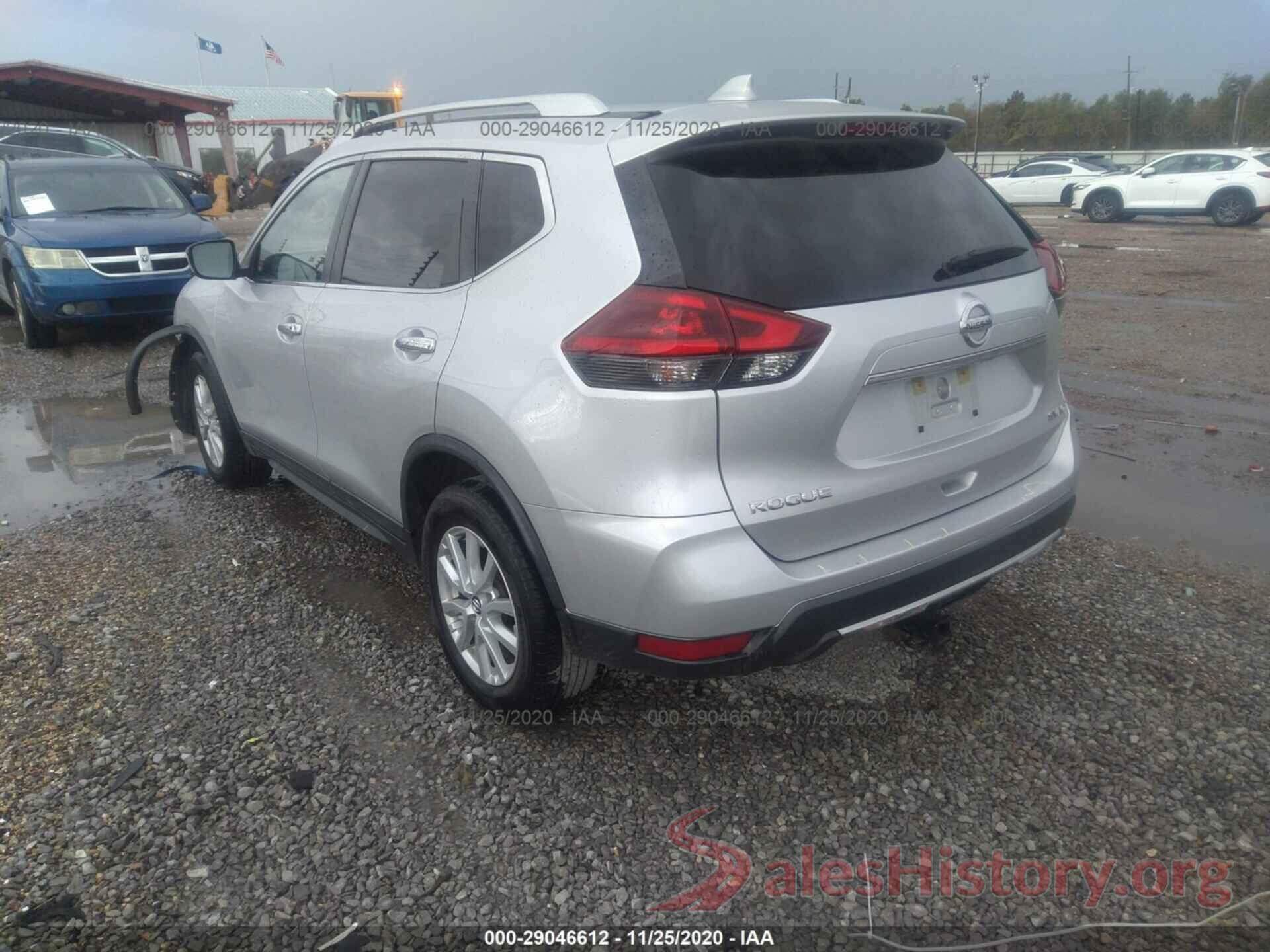 KNMAT2MV8JP588557 2018 NISSAN ROGUE