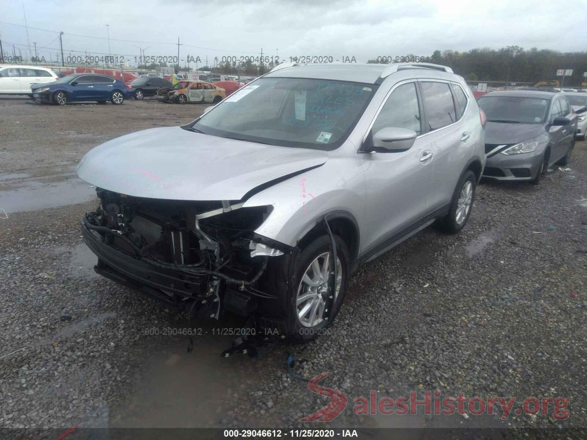 KNMAT2MV8JP588557 2018 NISSAN ROGUE