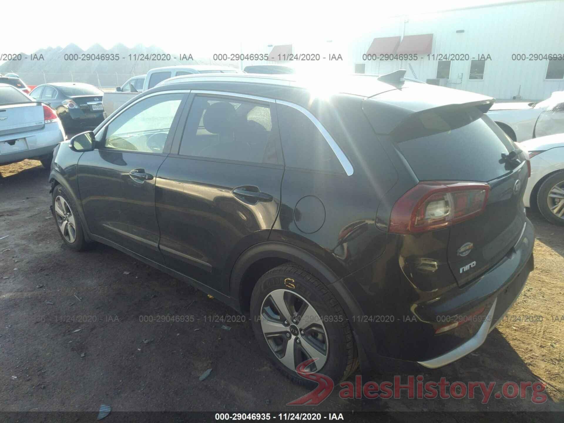 KNDCC3LC5H5079739 2017 KIA NIRO