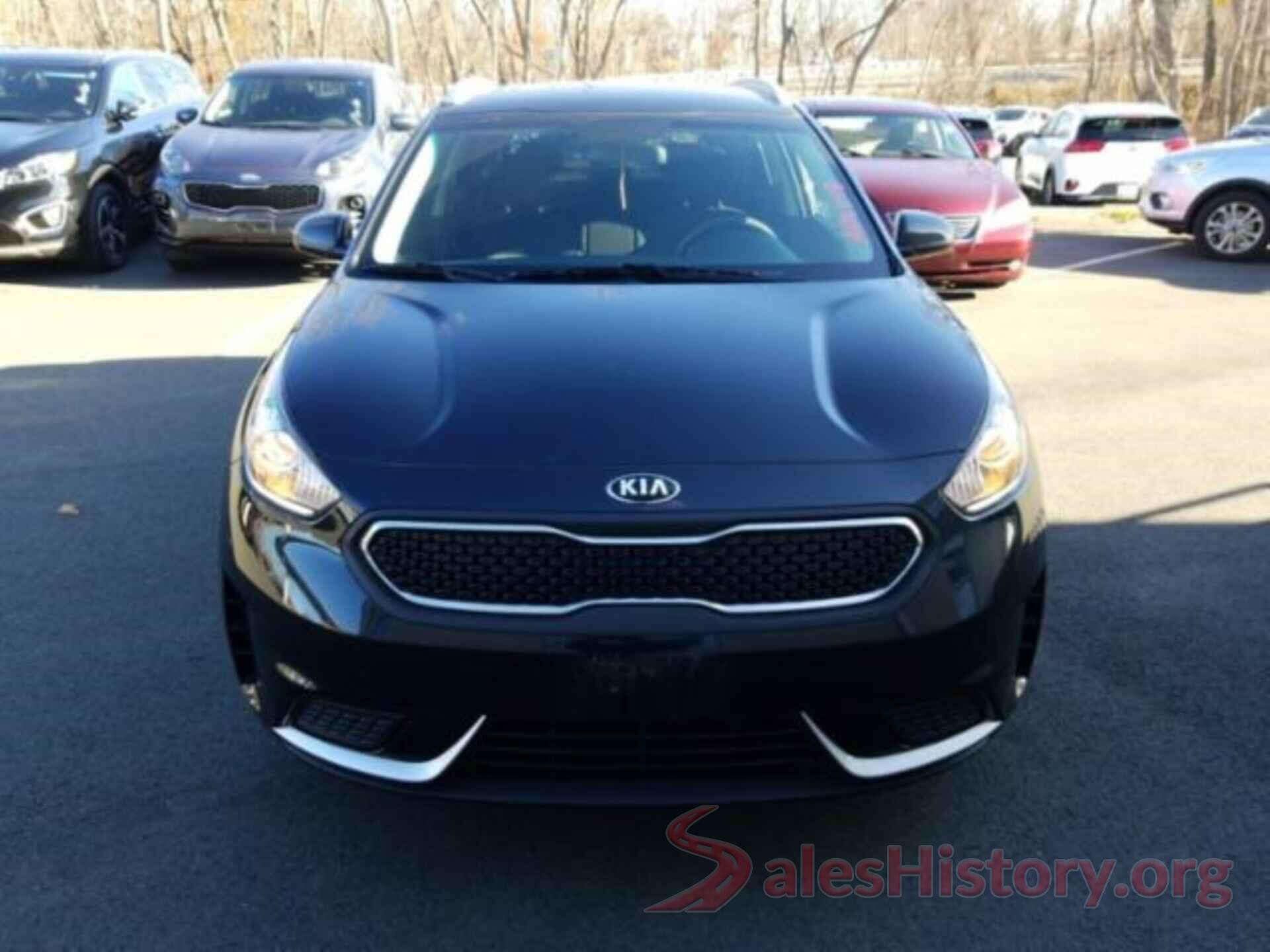 KNDCB3LC7J5109834 2018 KIA NIRO