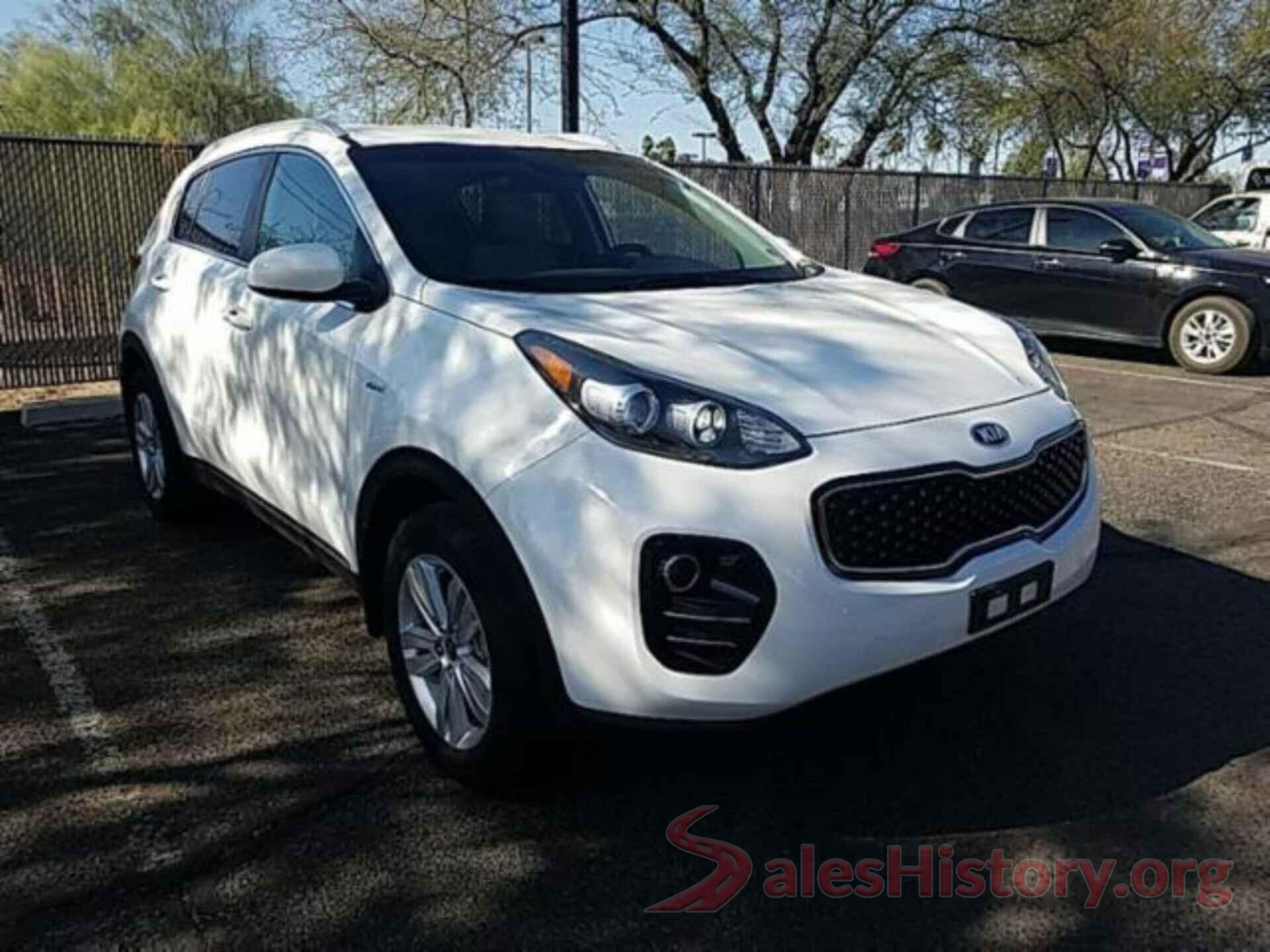 KNDPMCAC1J7433414 2018 KIA SPORTAGE