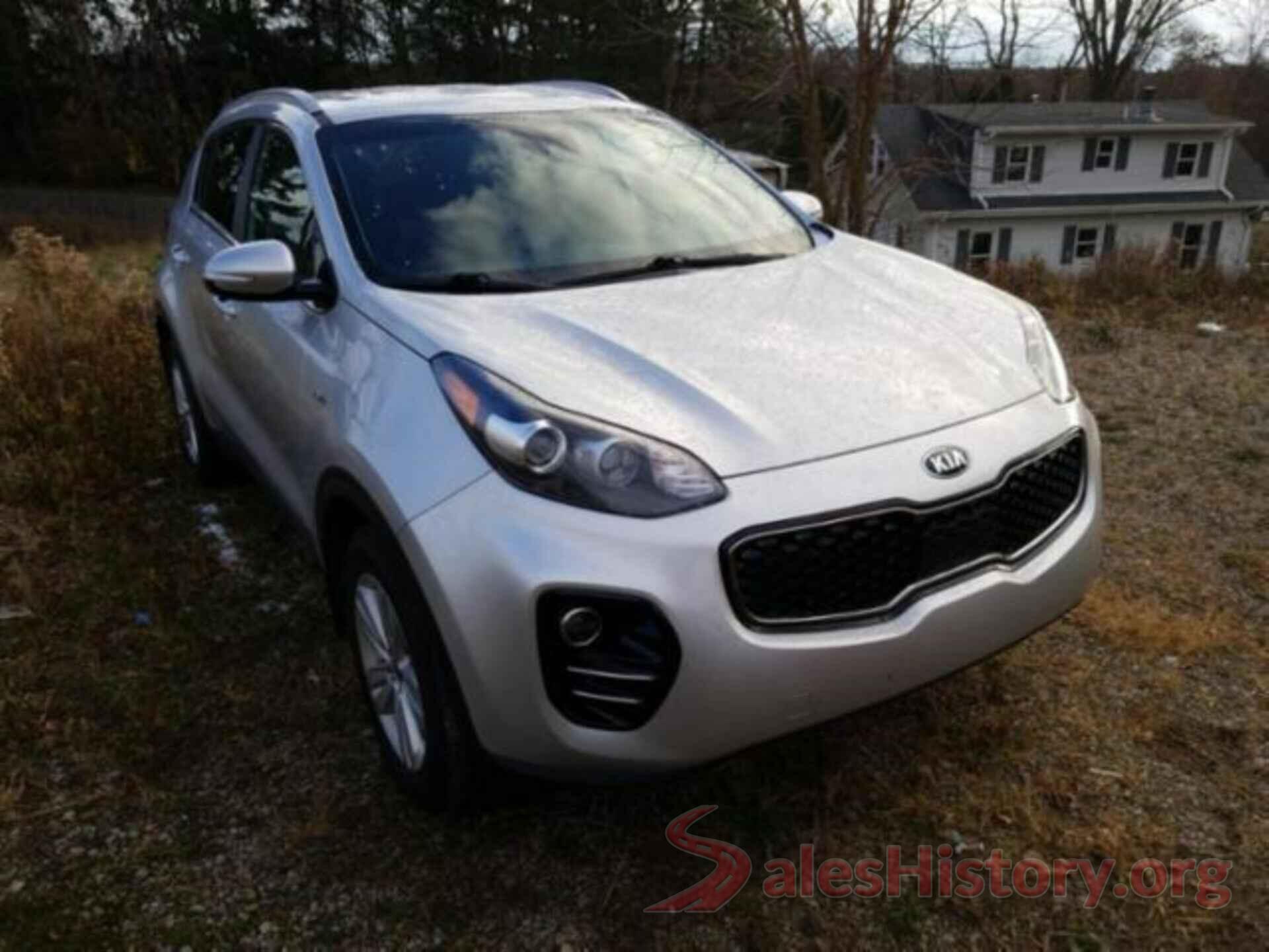 KNDPMCAC9J7305664 2018 KIA SPORTAGE