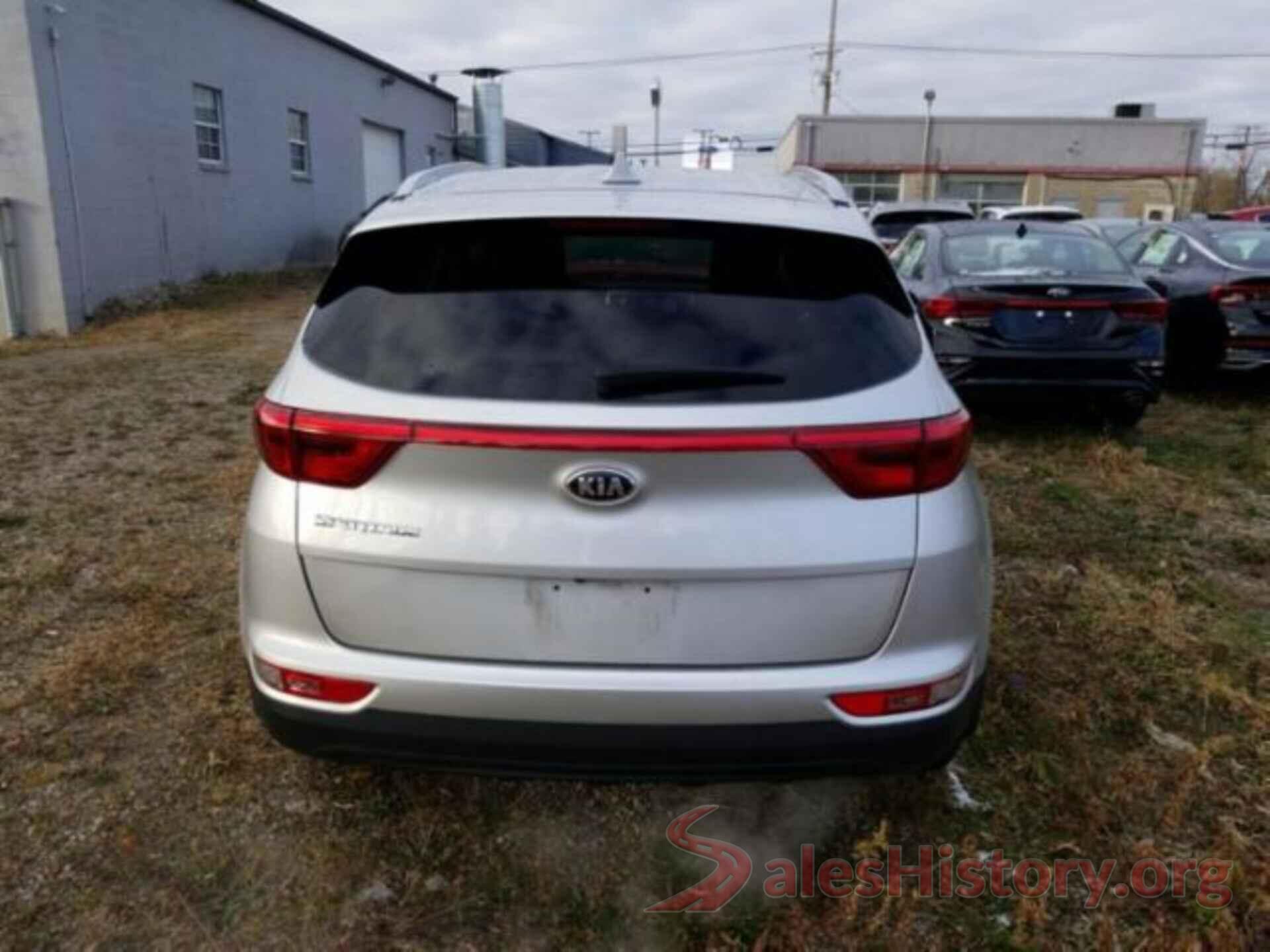 KNDPMCAC9J7305664 2018 KIA SPORTAGE