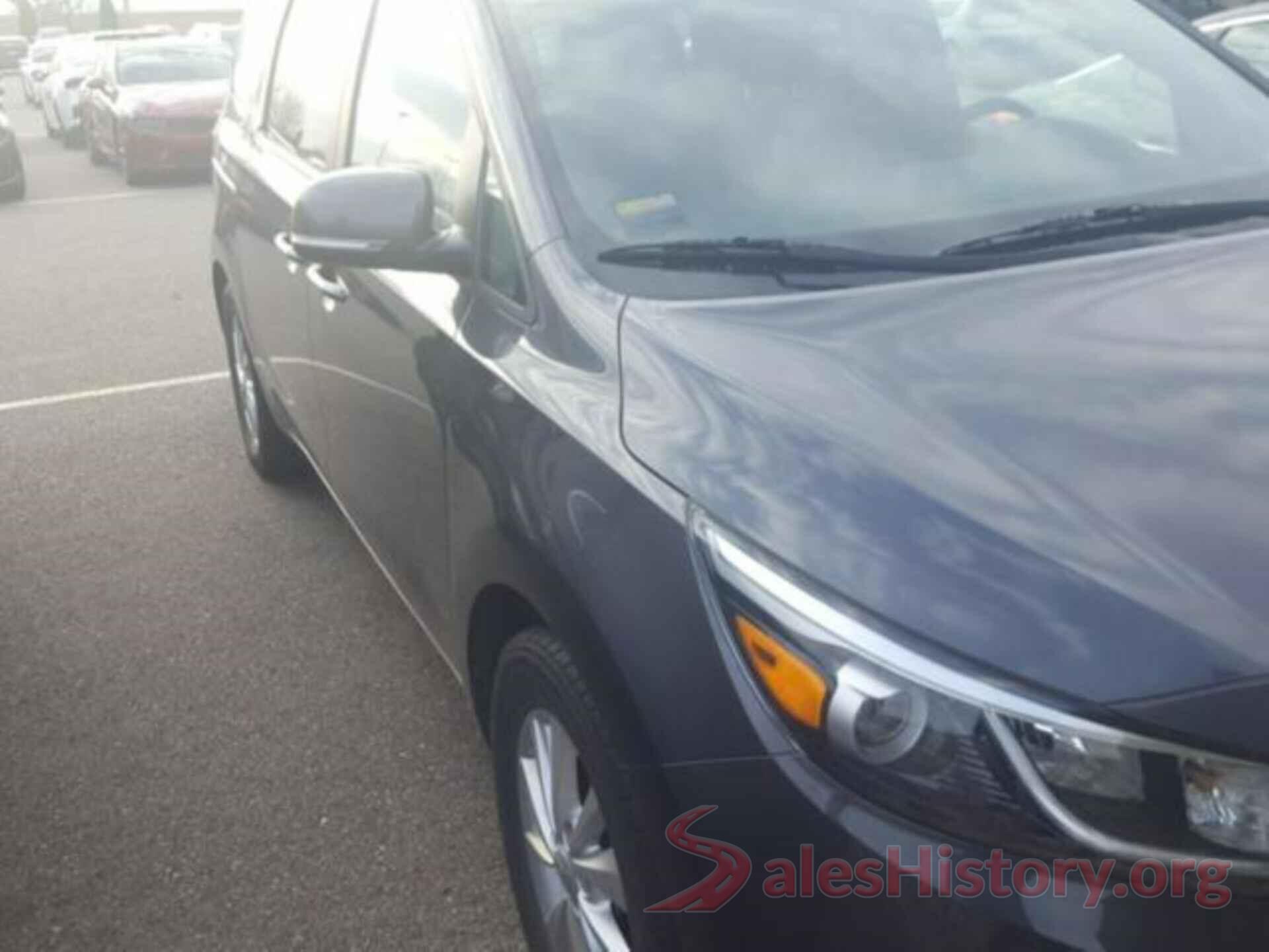 KNDMB5C12G6217053 2016 KIA SEDONA