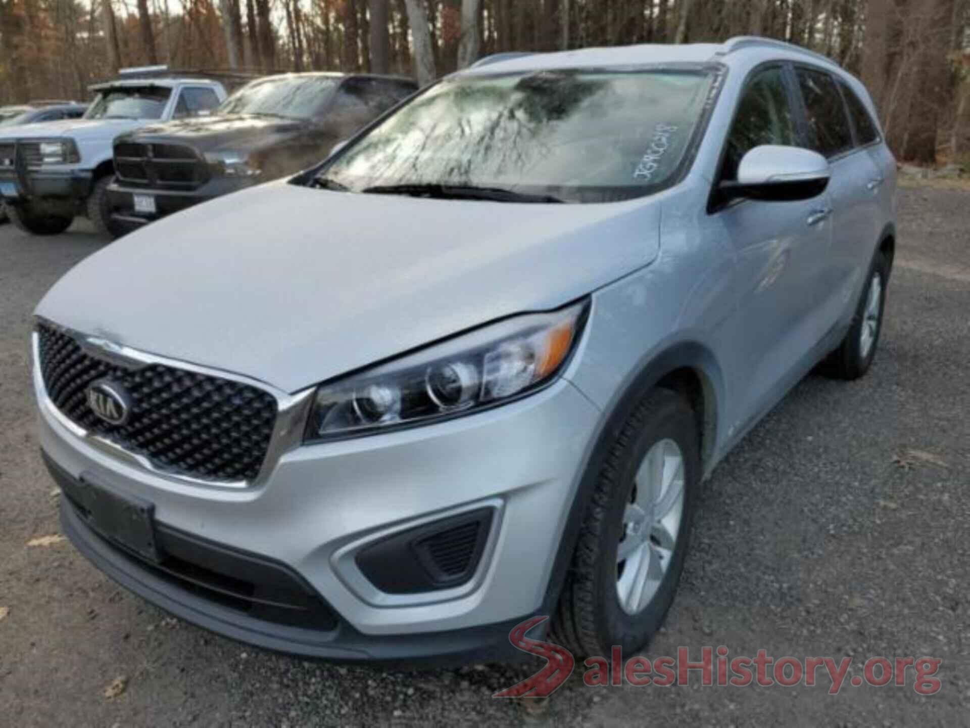 5XYPGDA31JG400218 2018 KIA SORENTO