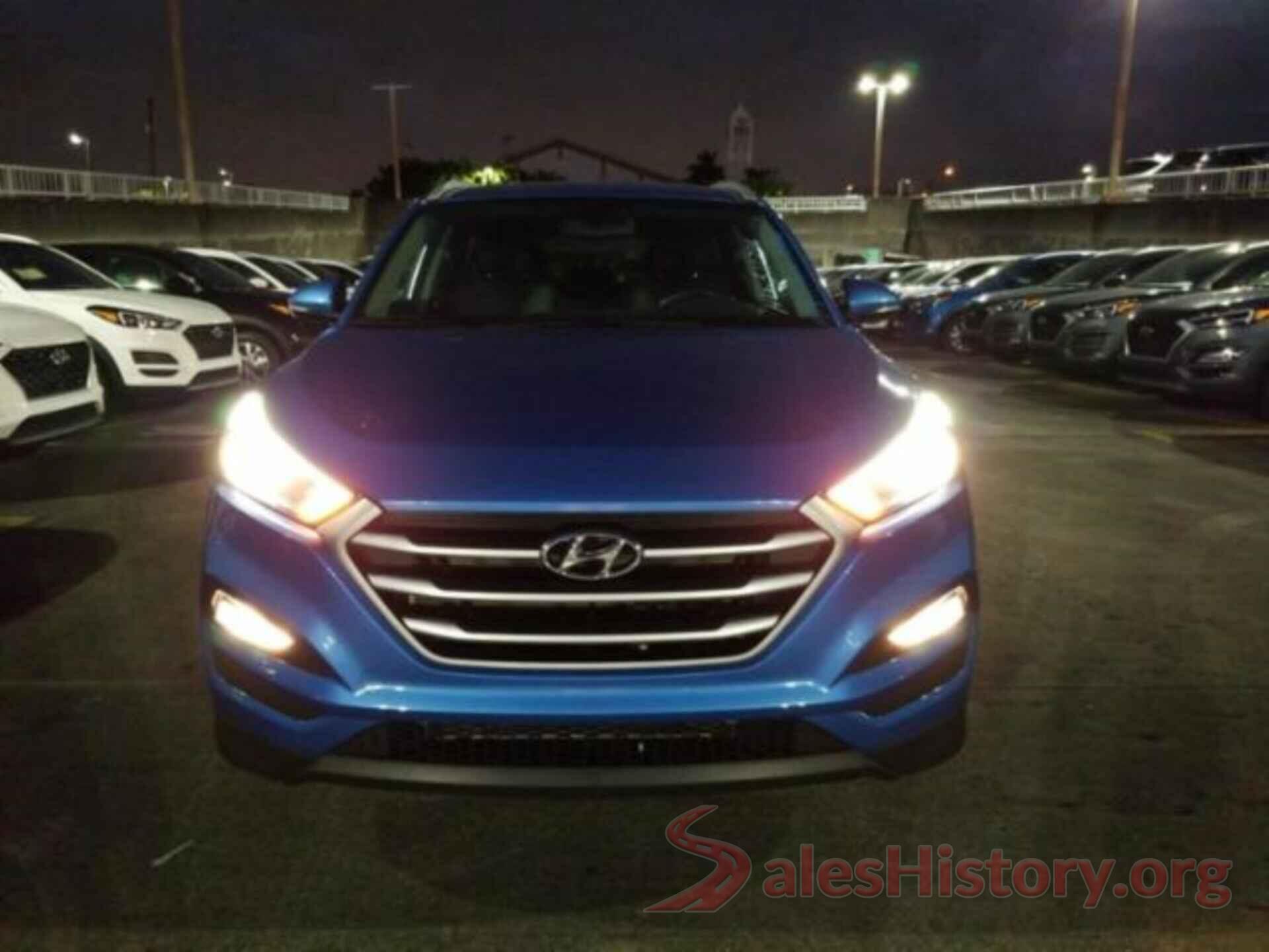 KM8J33A40HU511786 2017 HYUNDAI TUCSON