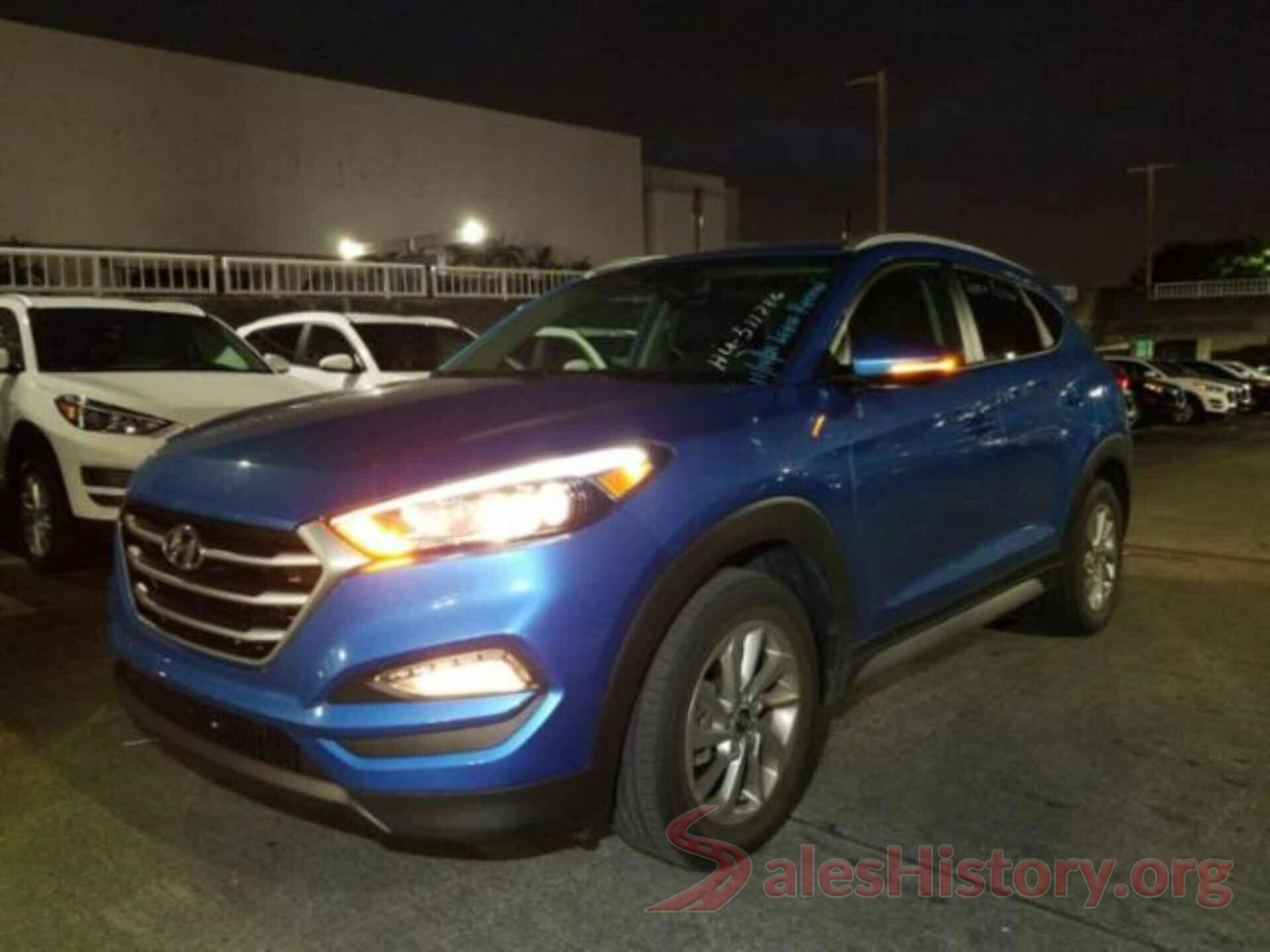 KM8J33A40HU511786 2017 HYUNDAI TUCSON