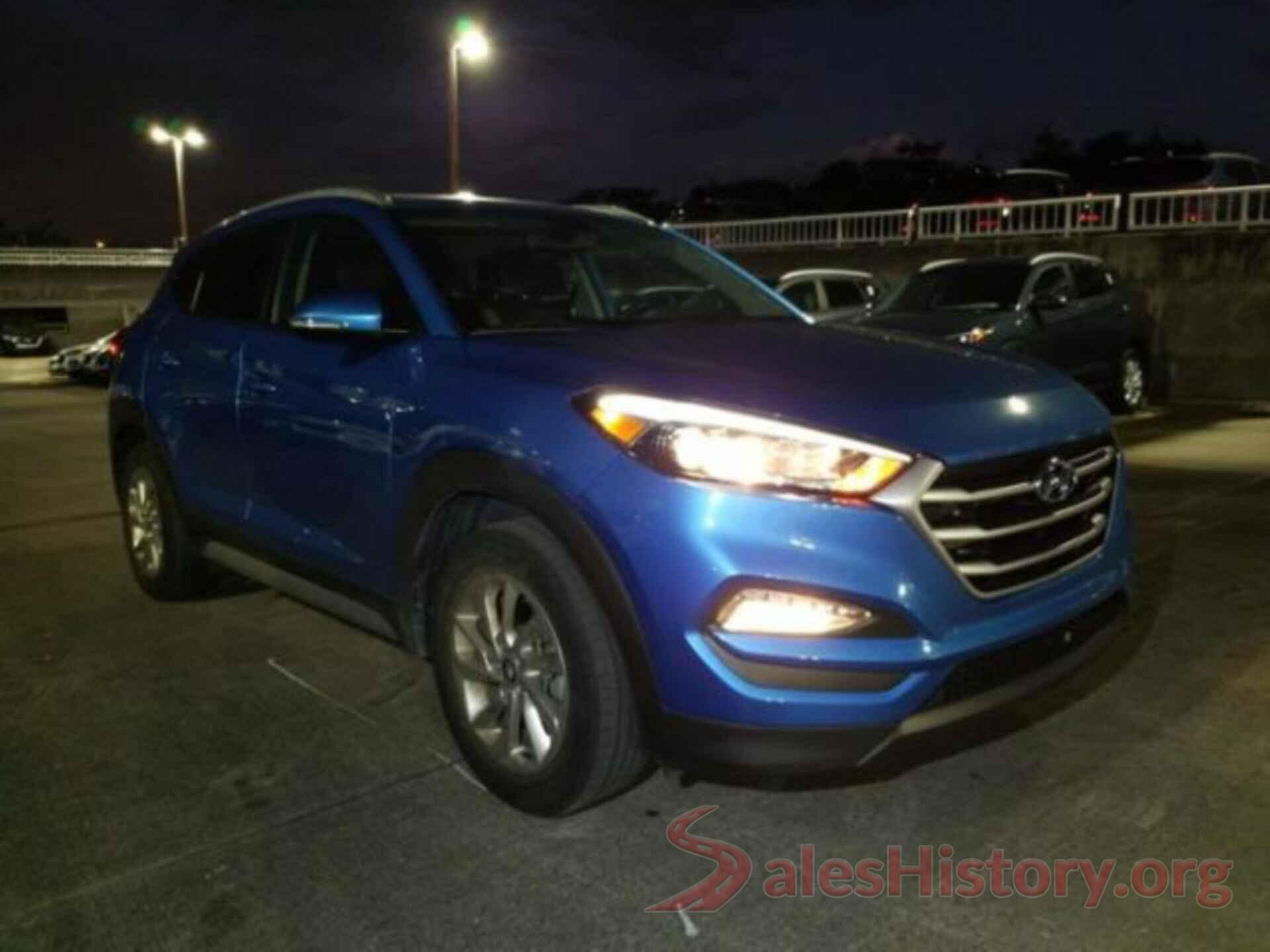 KM8J33A40HU511786 2017 HYUNDAI TUCSON