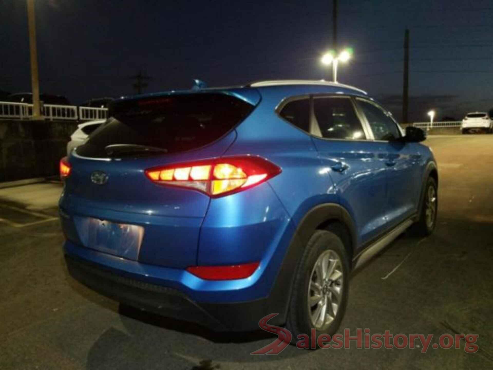 KM8J33A40HU511786 2017 HYUNDAI TUCSON