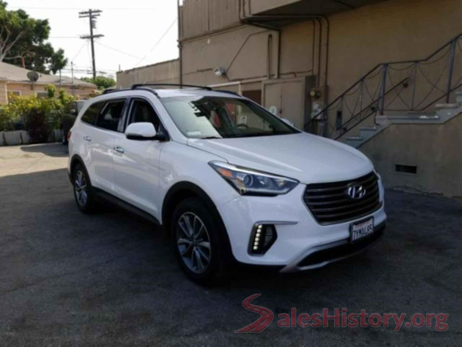 KM8SN4HF3HU245823 2017 HYUNDAI SANTA FE