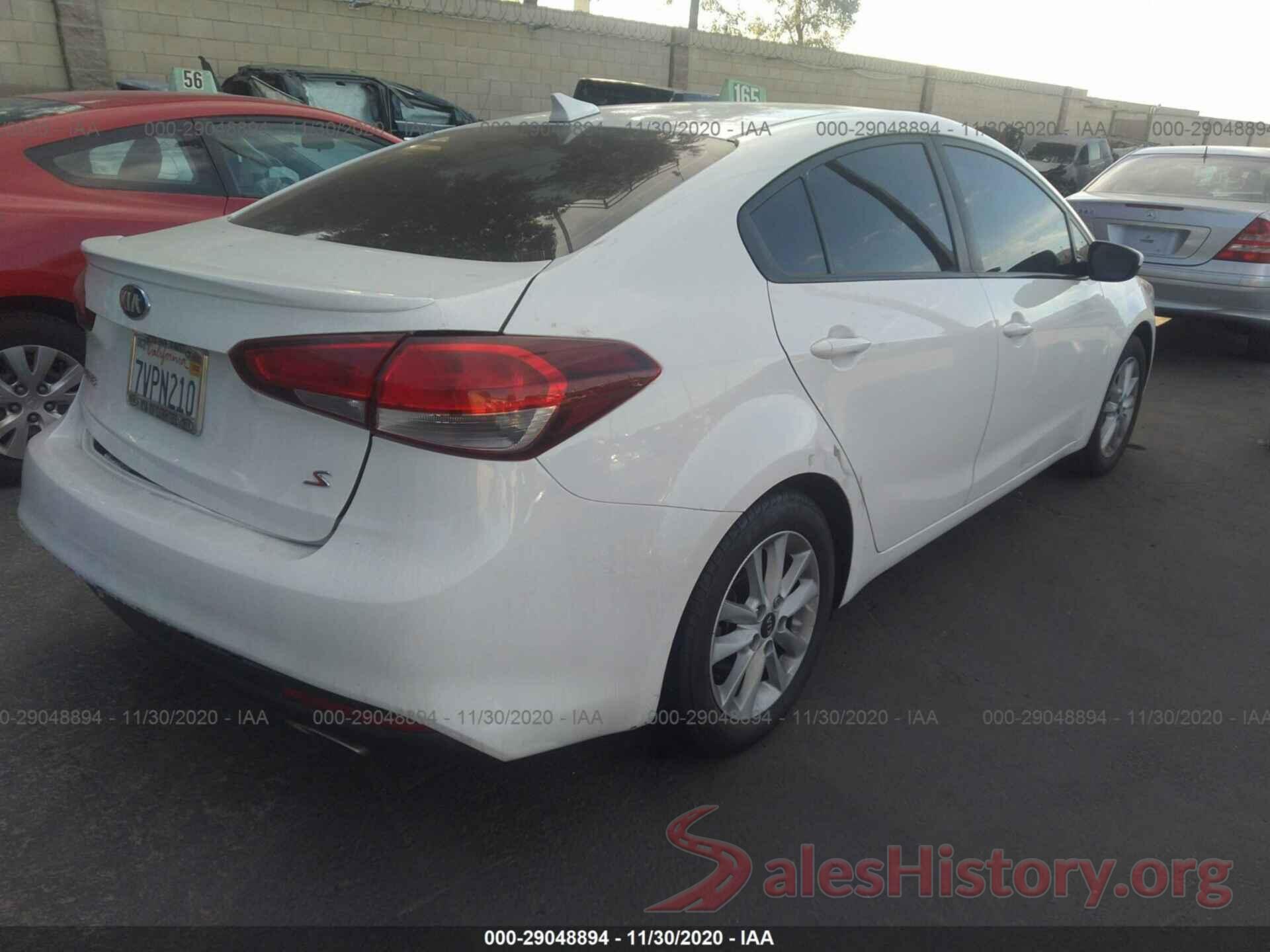 3KPFL4A7XHE060570 2017 KIA FORTE