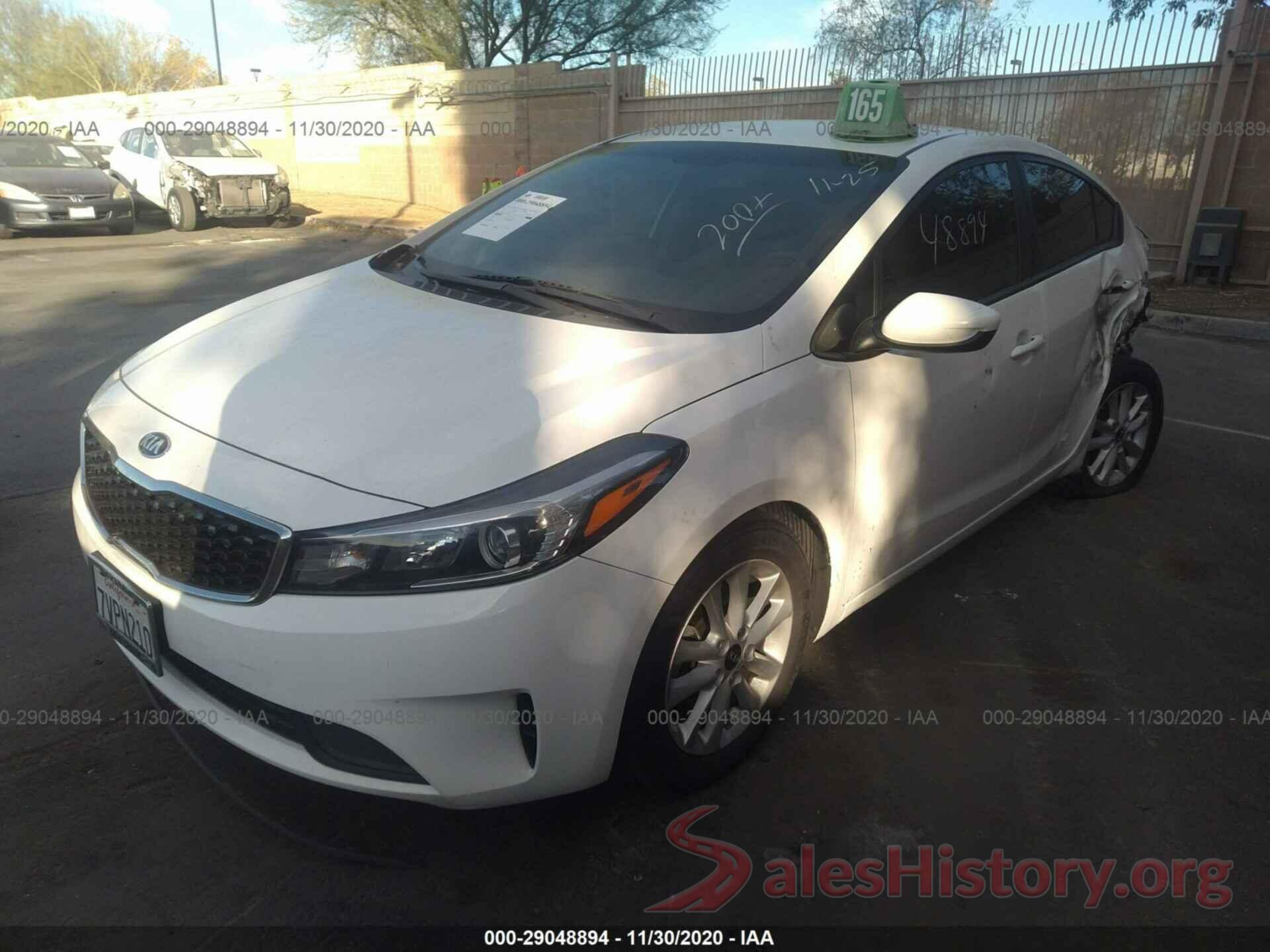 3KPFL4A7XHE060570 2017 KIA FORTE