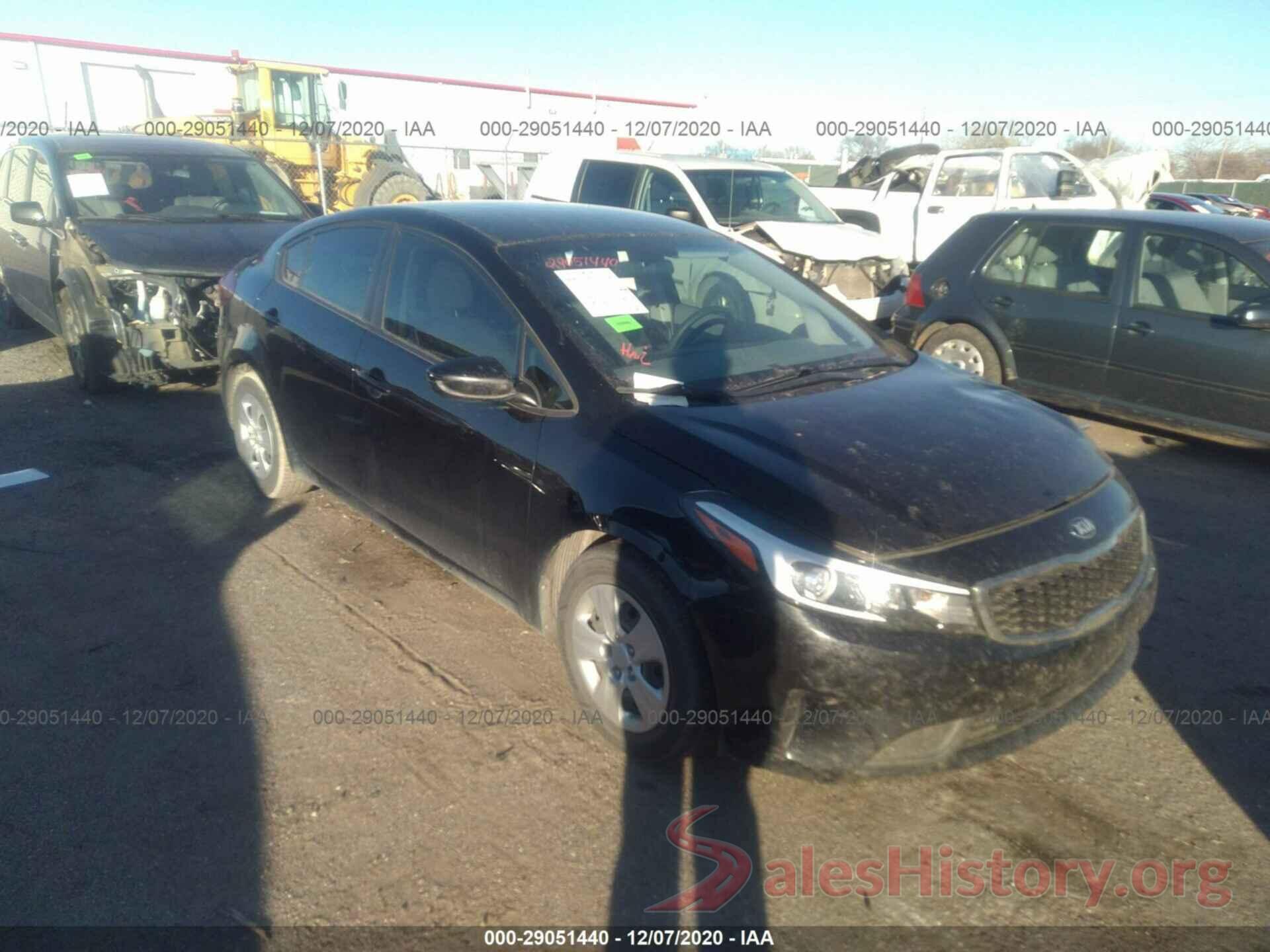 3KPFK4A75HE071205 2017 KIA FORTE