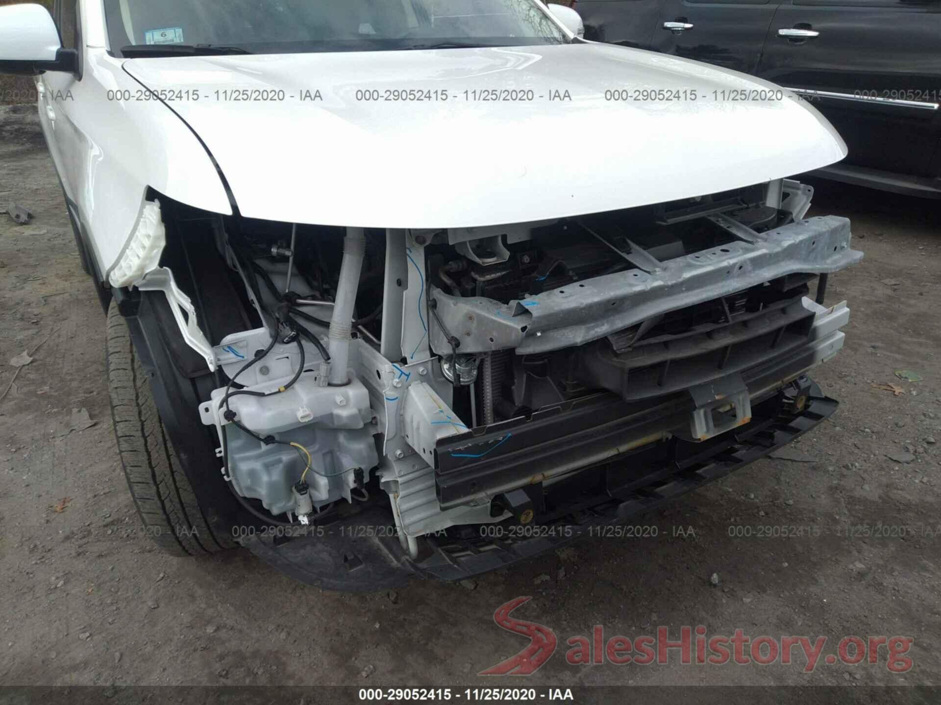 JA4AZ3A33JZ008878 2018 MITSUBISHI OUTLANDER