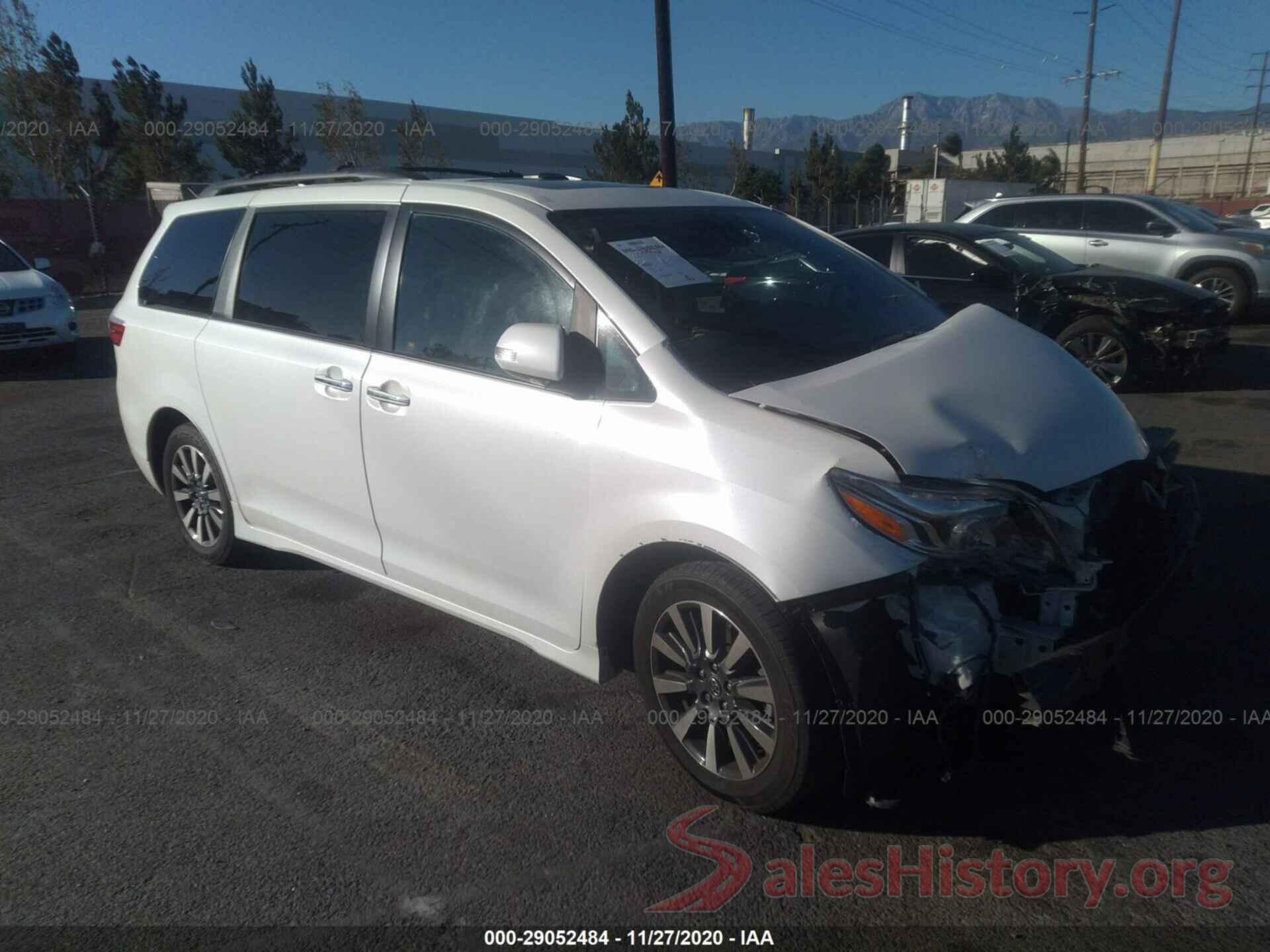 5TDYZ3DC1JS926288 2018 TOYOTA SIENNA