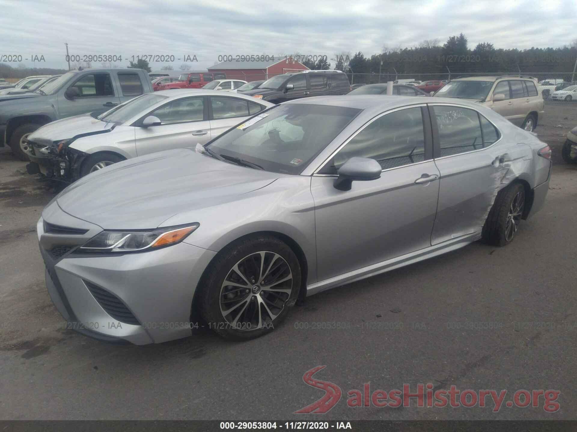 4T1B11HK5JU560247 2018 TOYOTA CAMRY