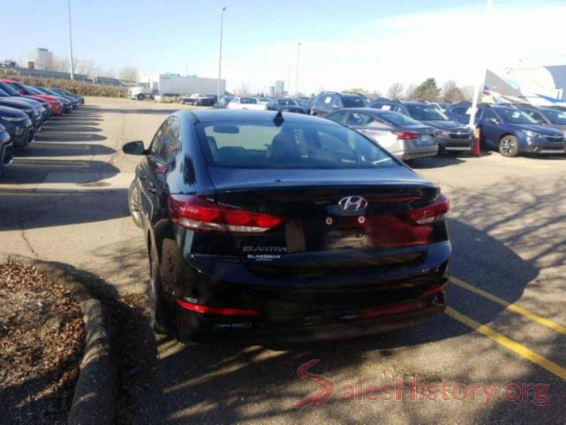 5NPD84LF0JH301065 2018 HYUNDAI ELANTRA