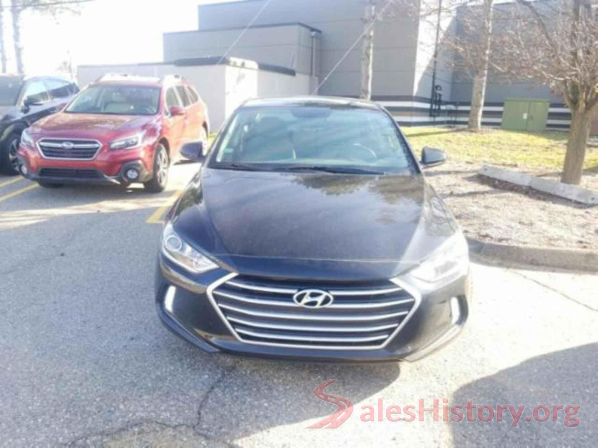 5NPD84LF0JH301065 2018 HYUNDAI ELANTRA