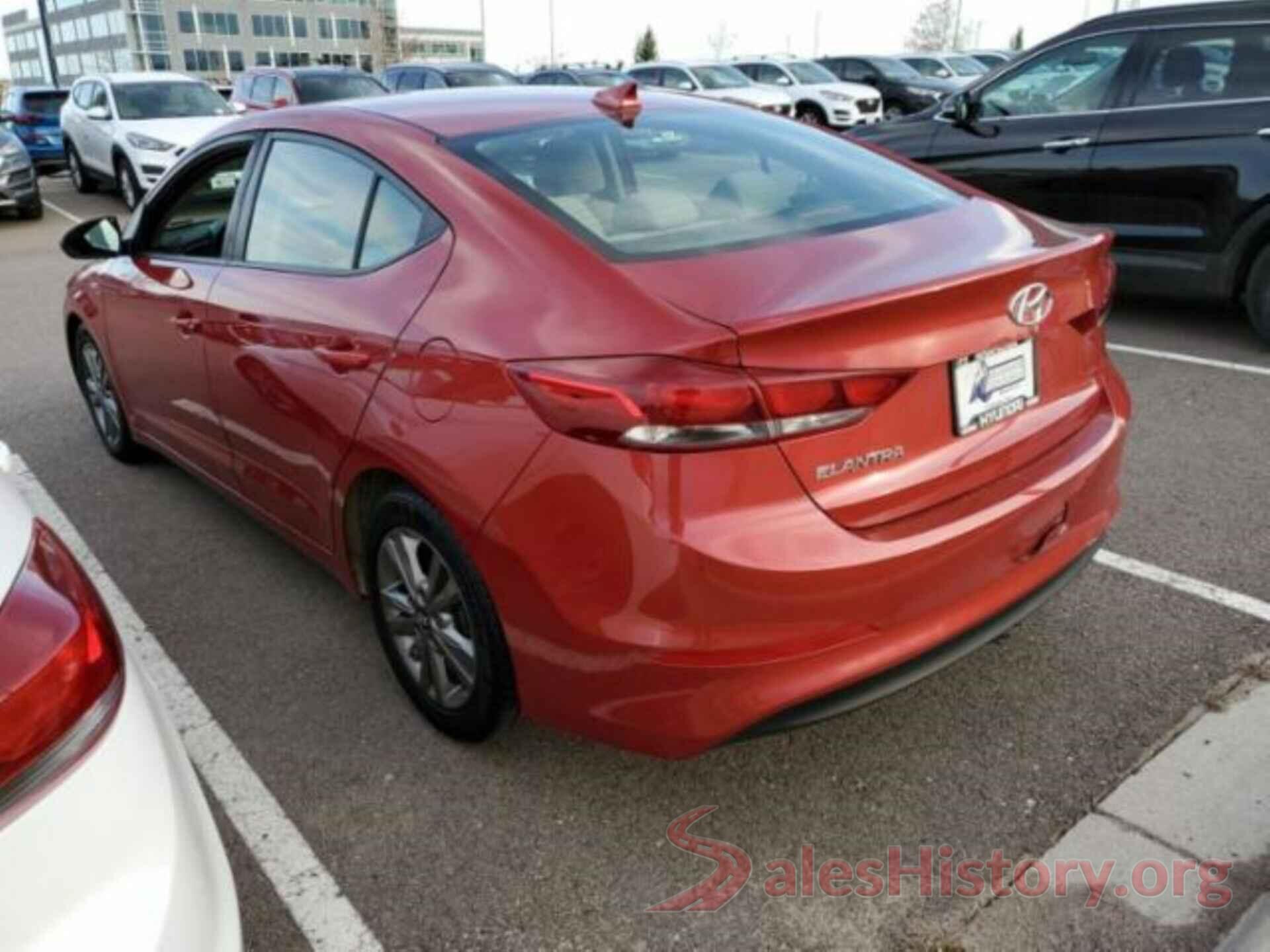 5NPD84LF4JH221090 2018 HYUNDAI ELANTRA