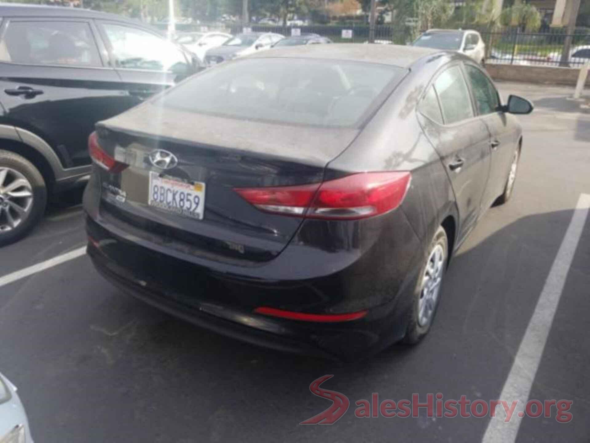 5NPD74LFXJH283676 2018 HYUNDAI ELANTRA