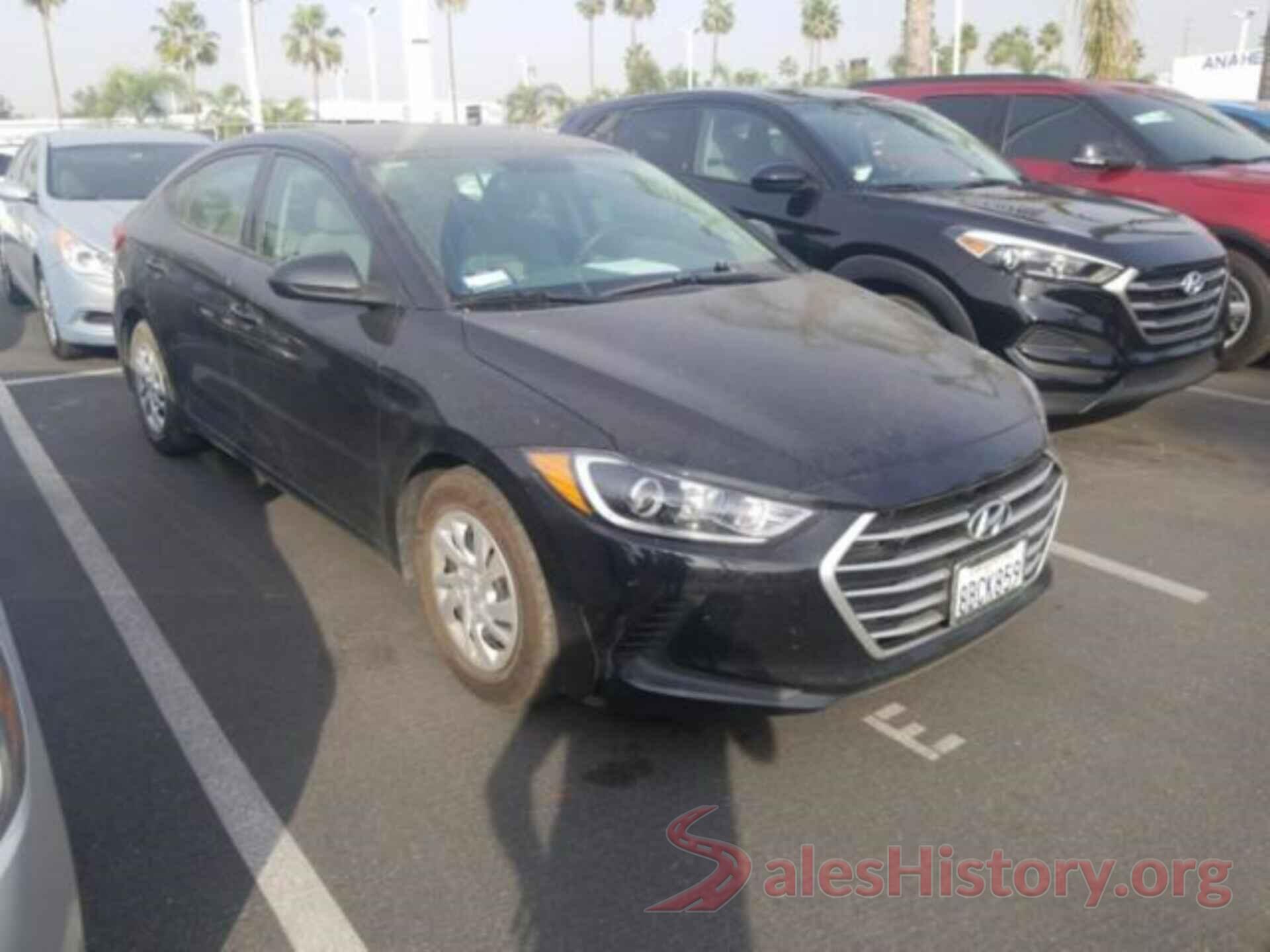 5NPD74LFXJH283676 2018 HYUNDAI ELANTRA