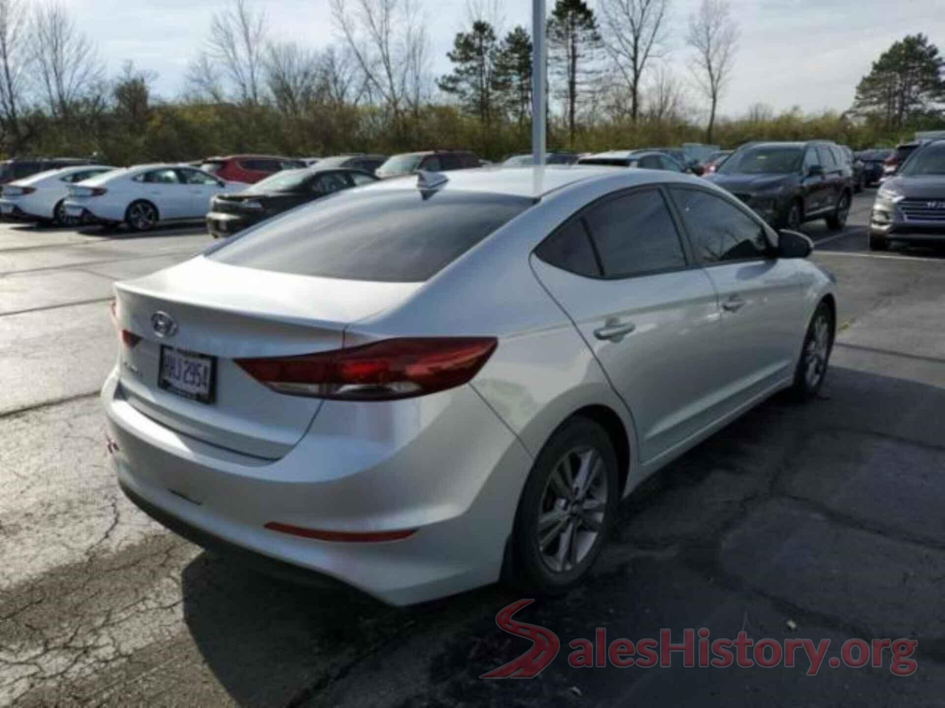 5NPD84LF3JH218536 2018 HYUNDAI ELANTRA