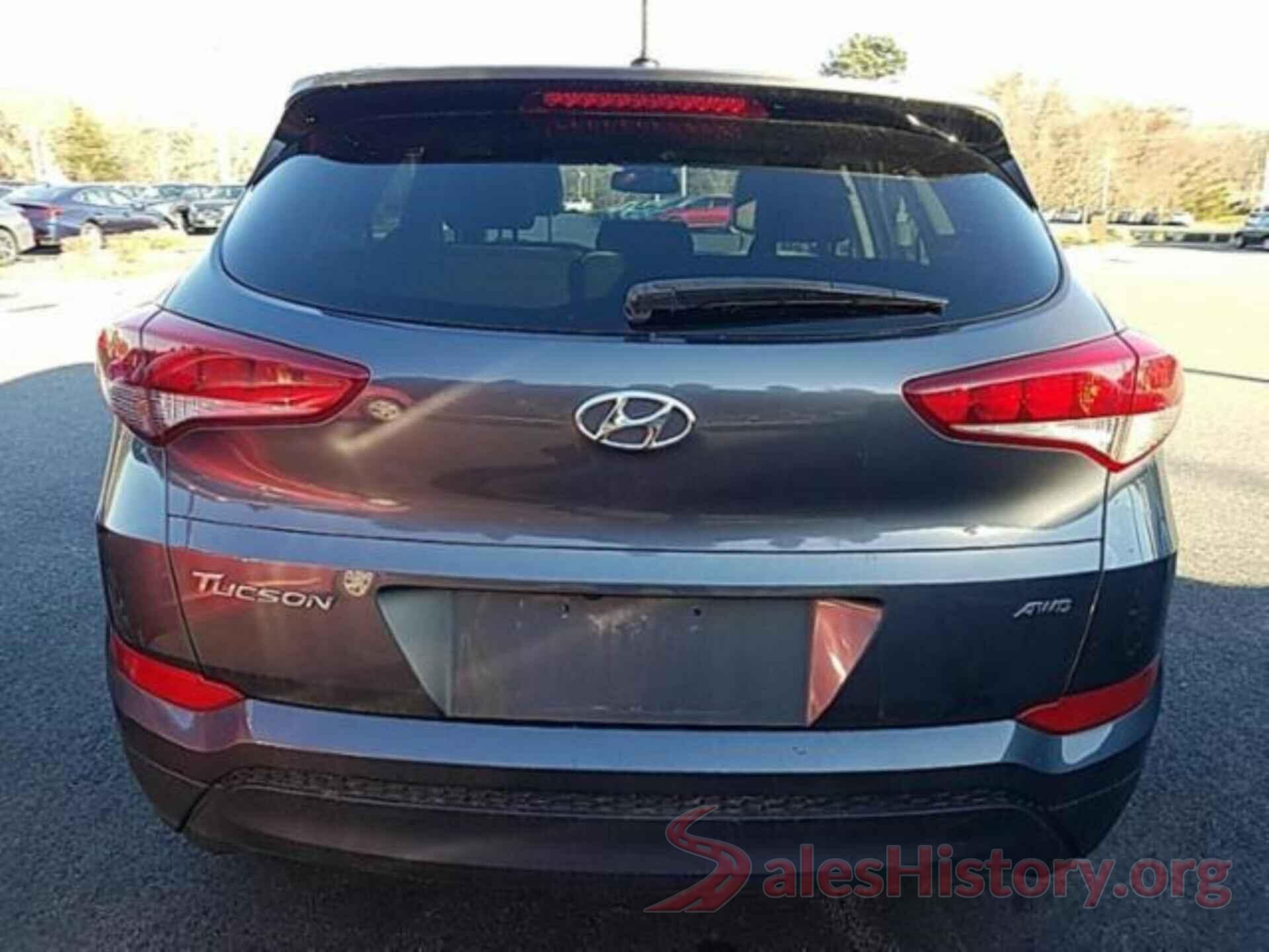 KM8J3CA45HU385294 2017 HYUNDAI TUCSON