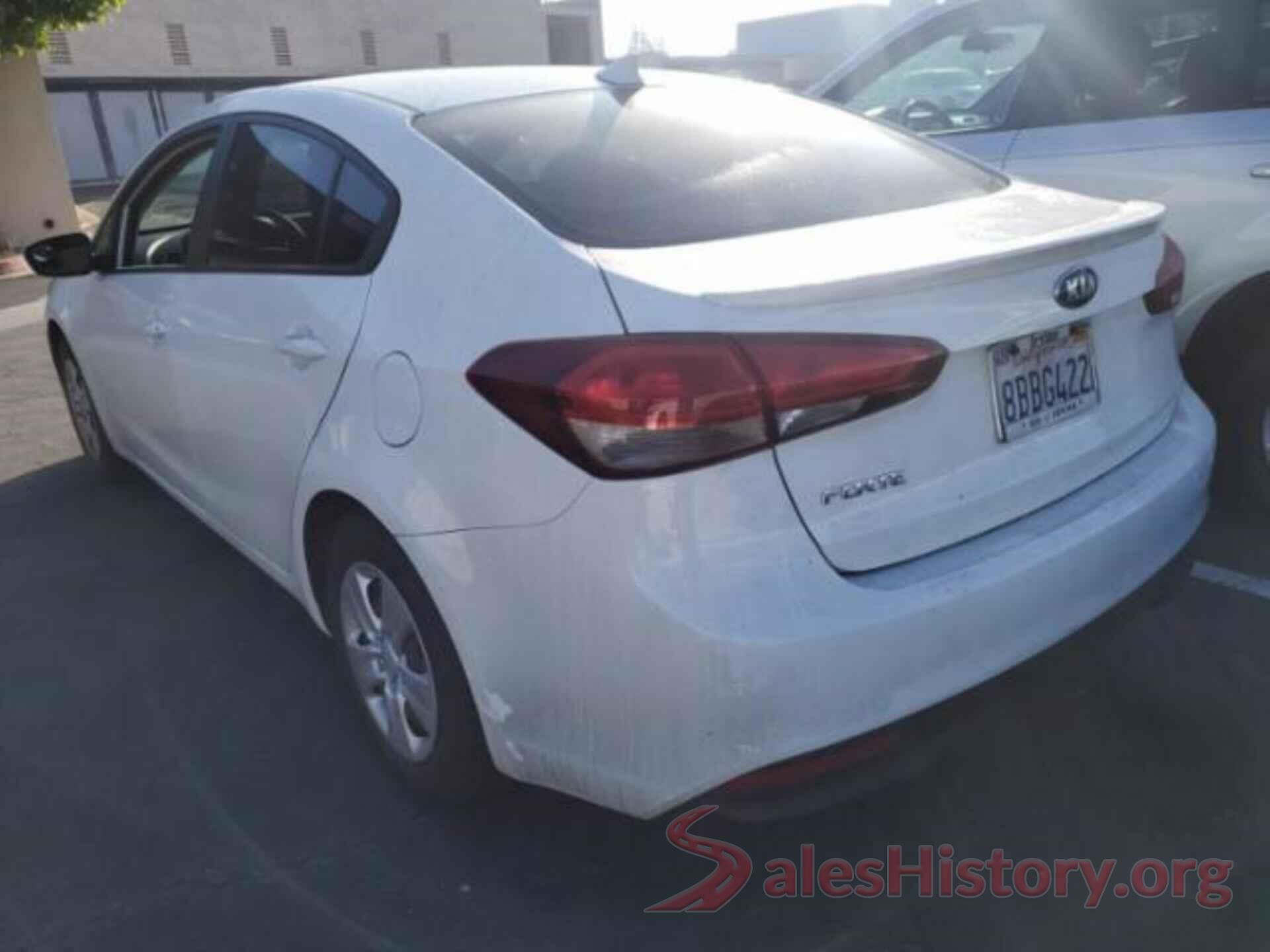 3KPFK4A71JE169069 2018 KIA FORTE