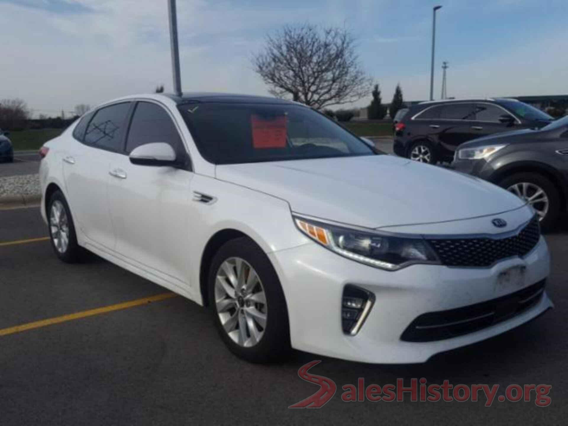 5XXGU4L33JG219938 2018 KIA OPTIMA