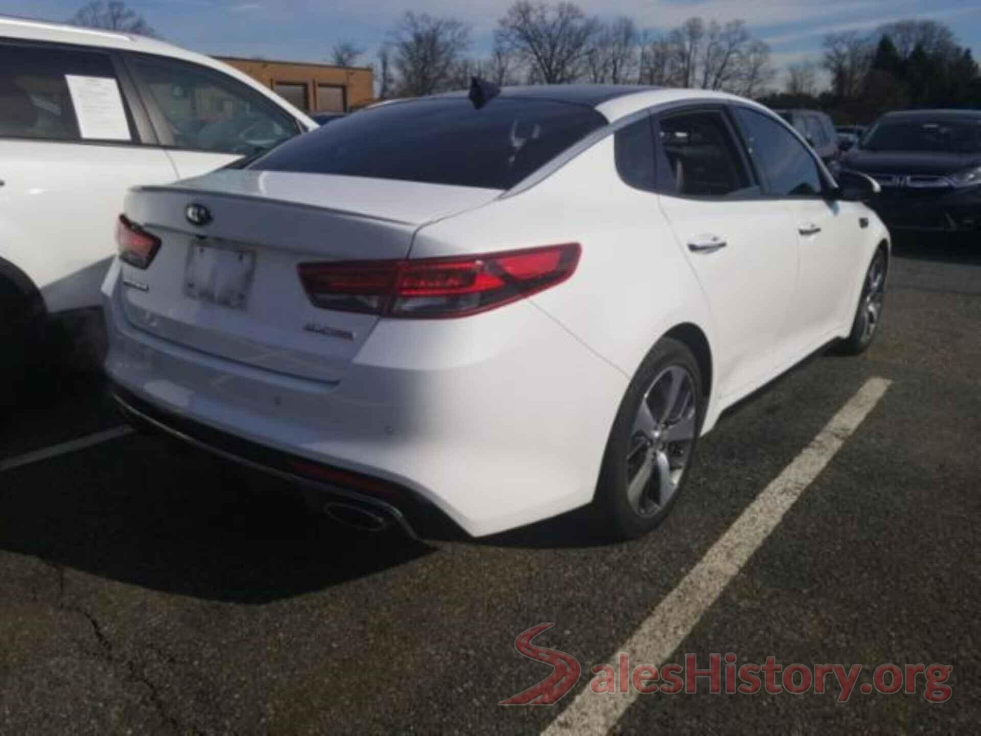 5XXGW4L22JG221777 2018 KIA OPTIMA