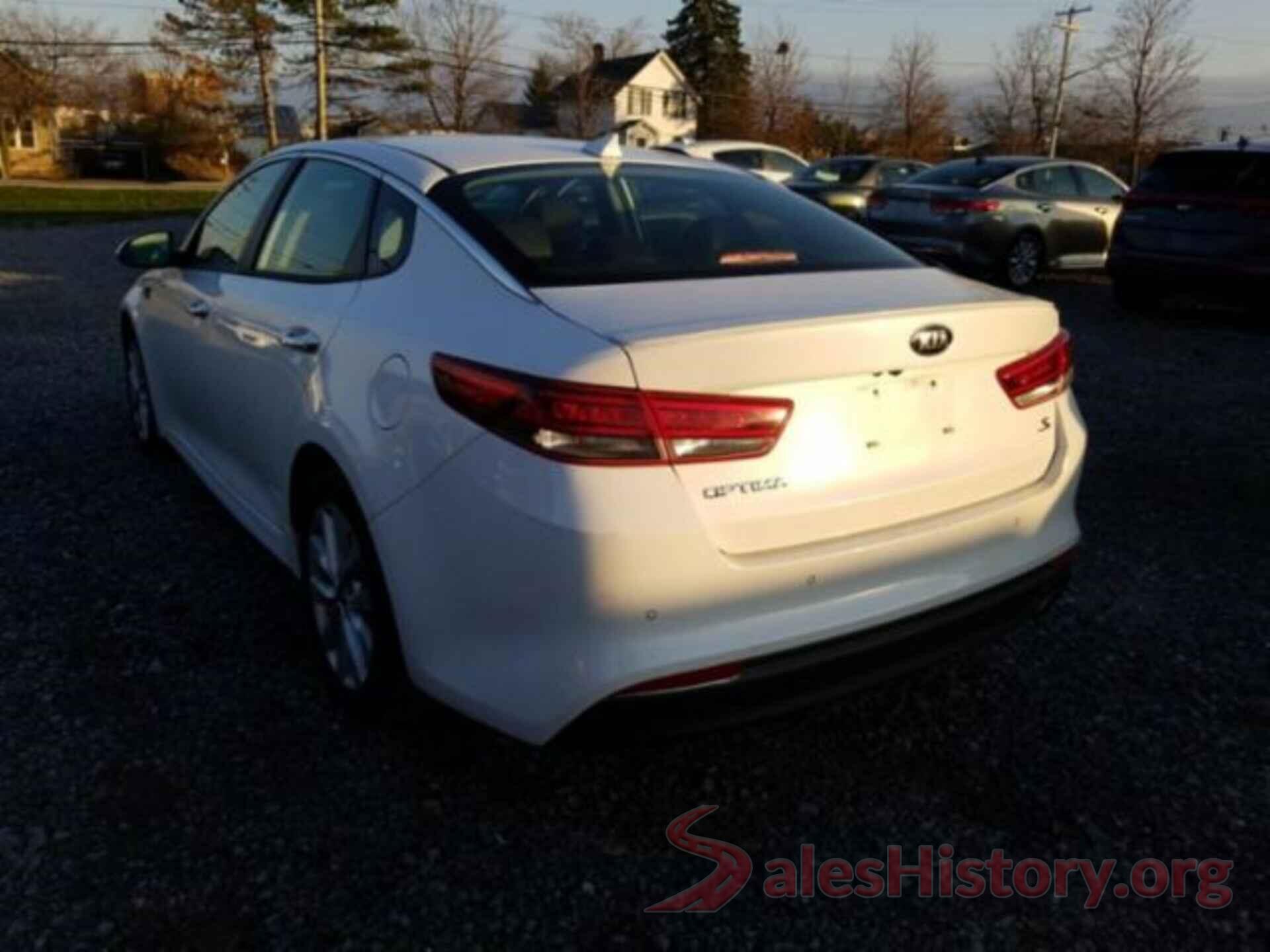 5XXGT4L36JG210301 2018 KIA OPTIMA