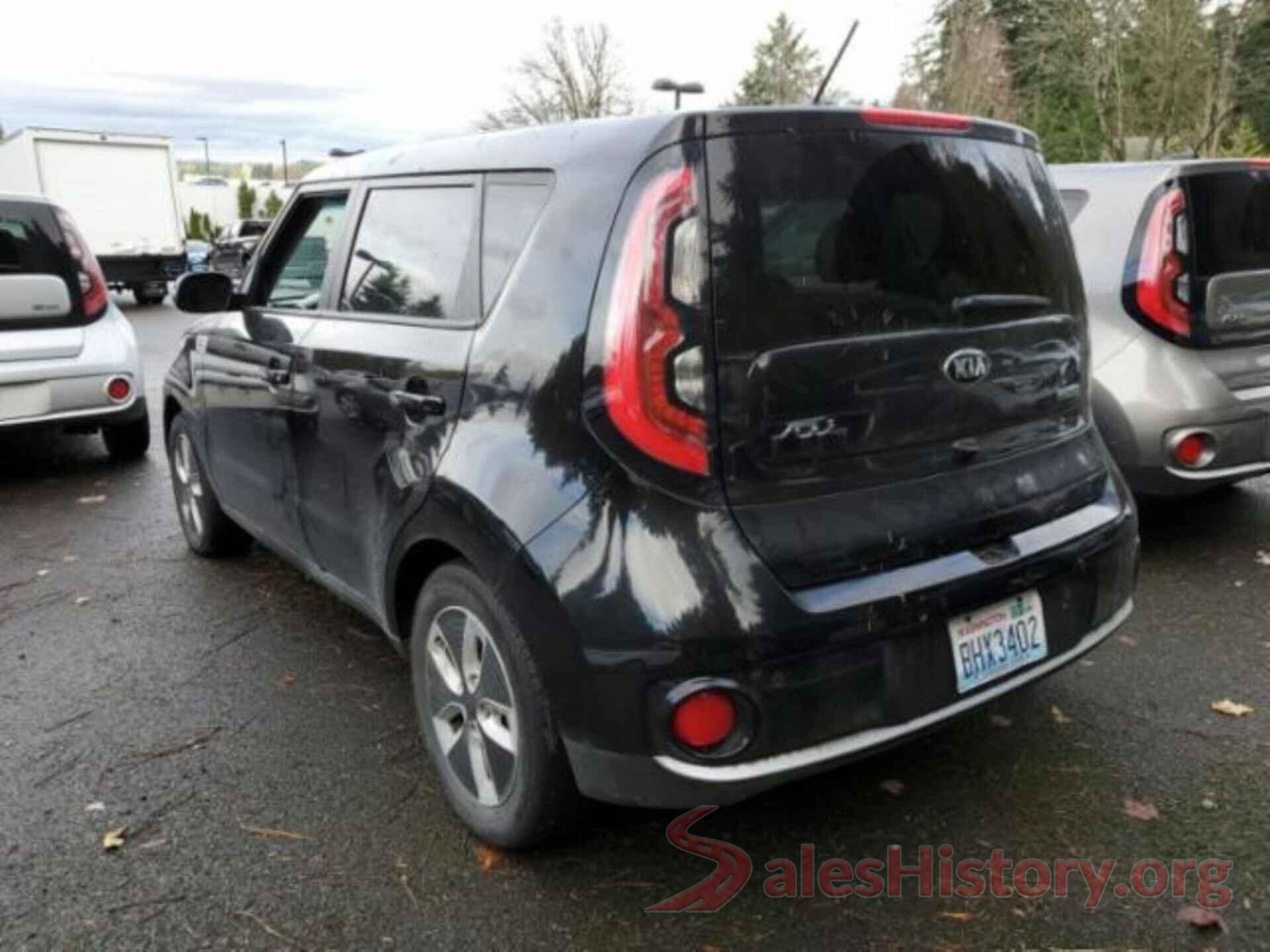 KNDJX3AE1H7019168 2017 KIA SOUL EV