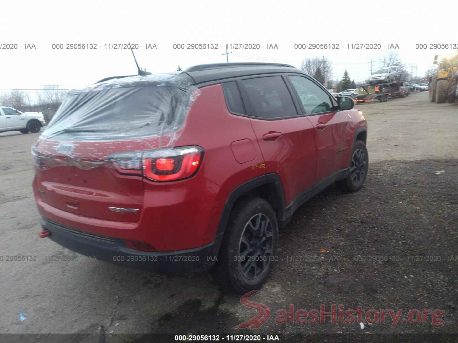 3C4NJDDB9JT503052 2018 JEEP COMPASS