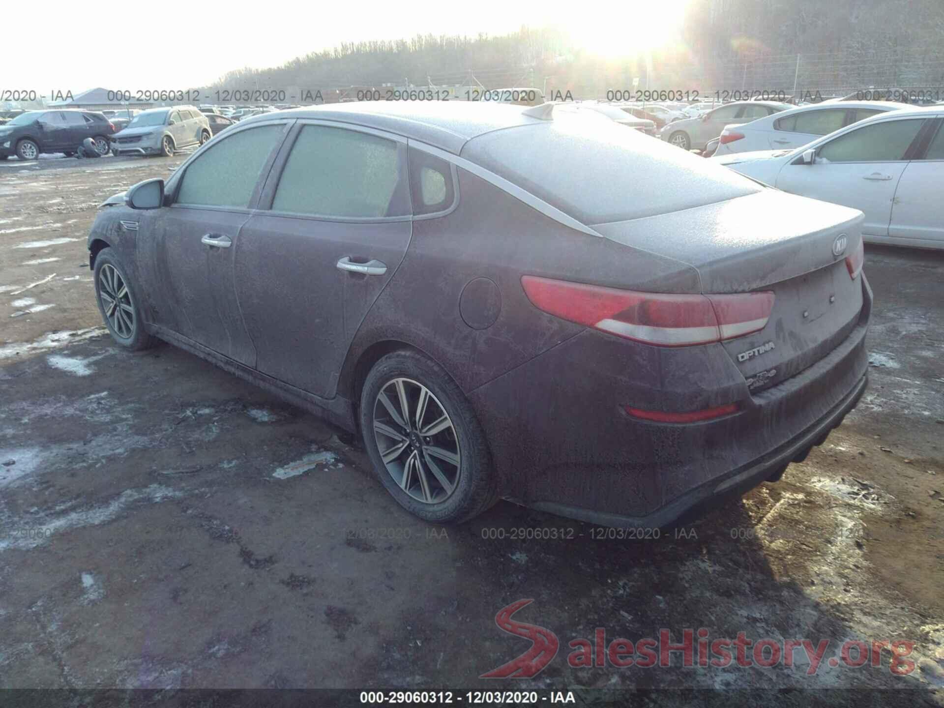 5XXGT4L34KG365060 2019 KIA OPTIMA