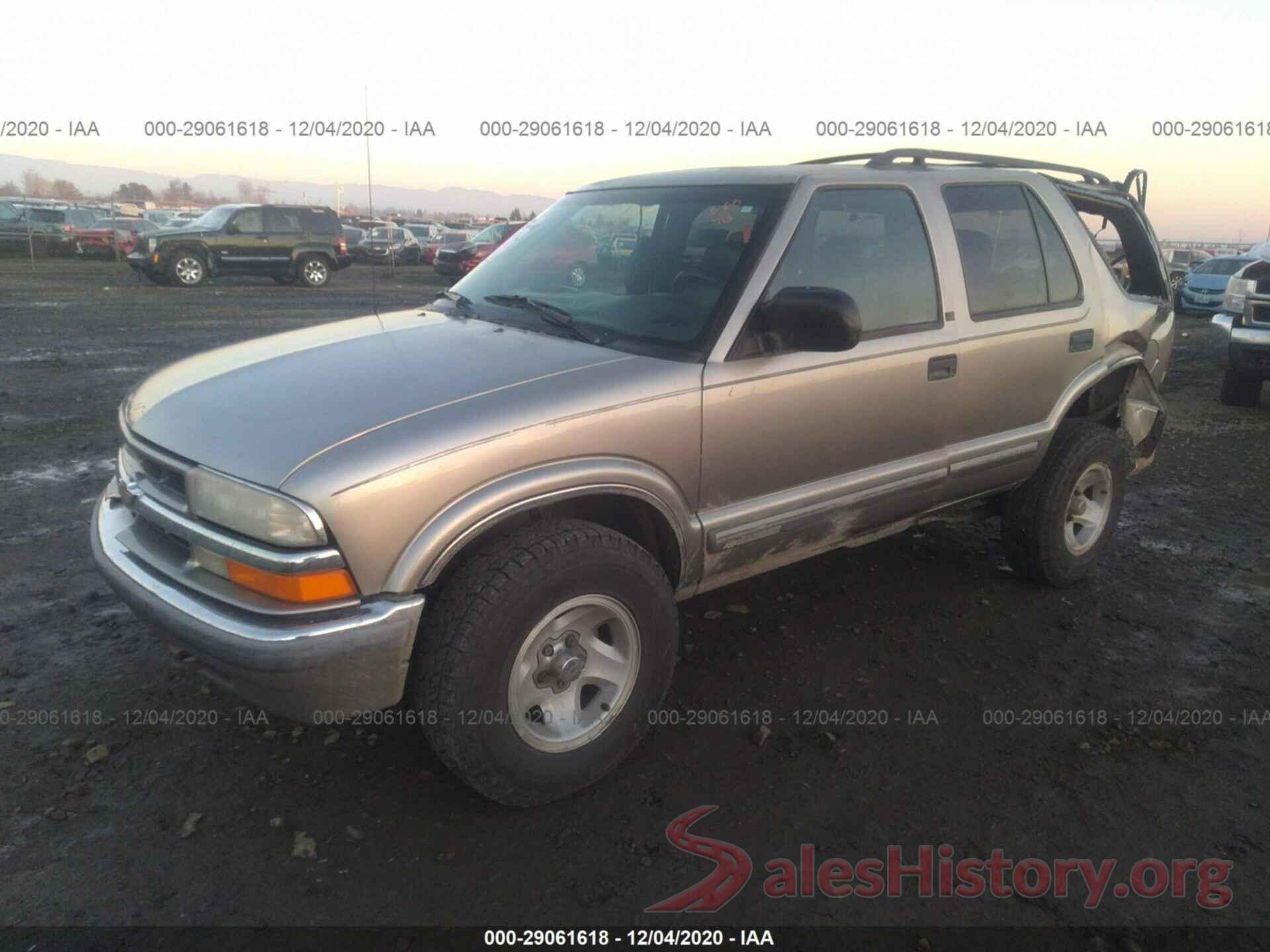 1GNDT13W912111643 2001 CHEVROLET BLAZER