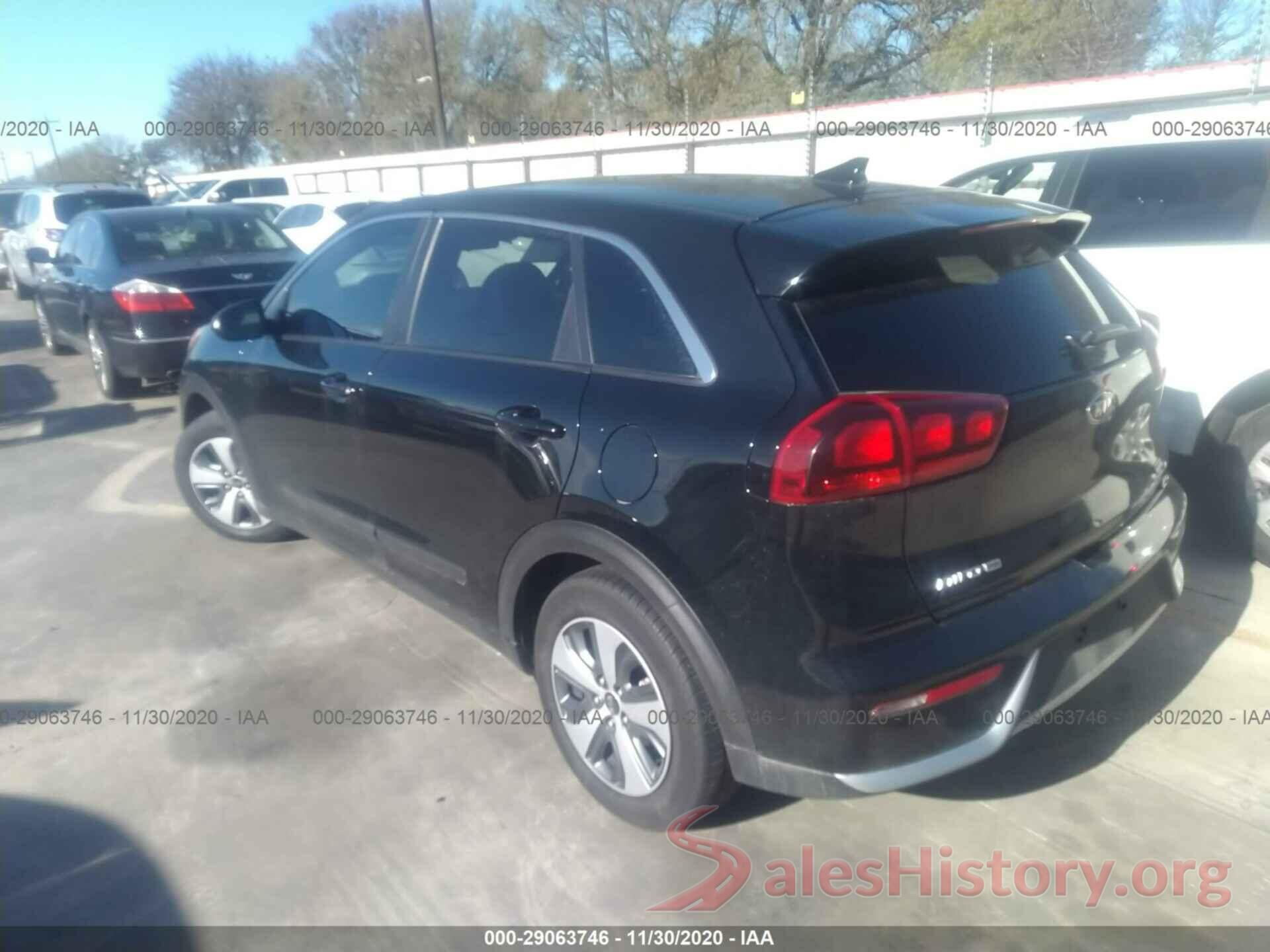 KNDCB3LC4K5220570 2019 KIA NIRO