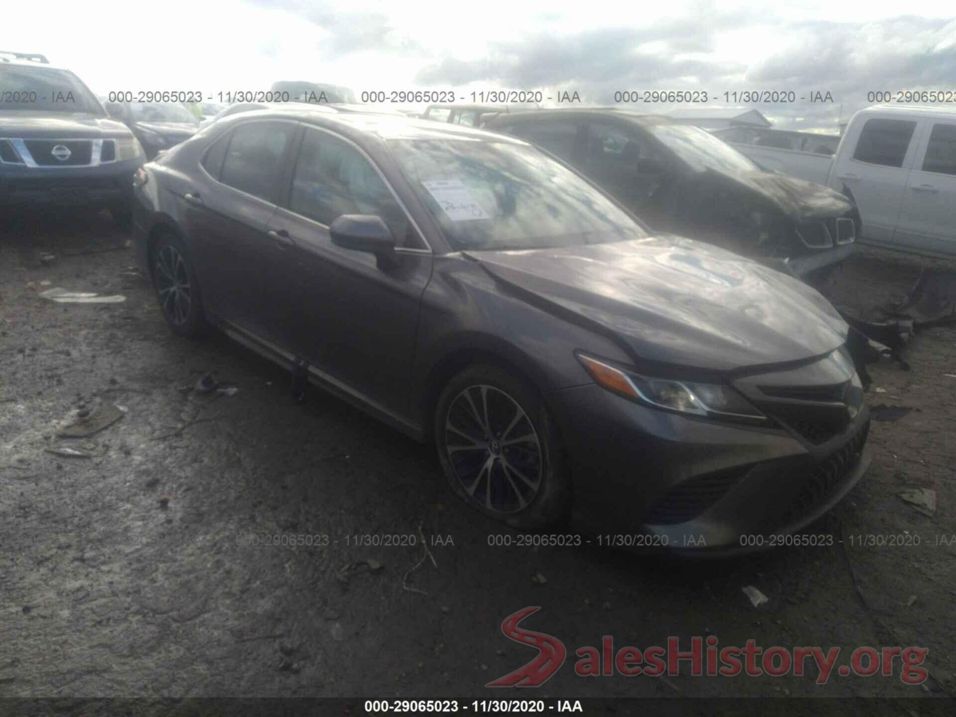 4T1B11HK3JU634300 2018 TOYOTA CAMRY