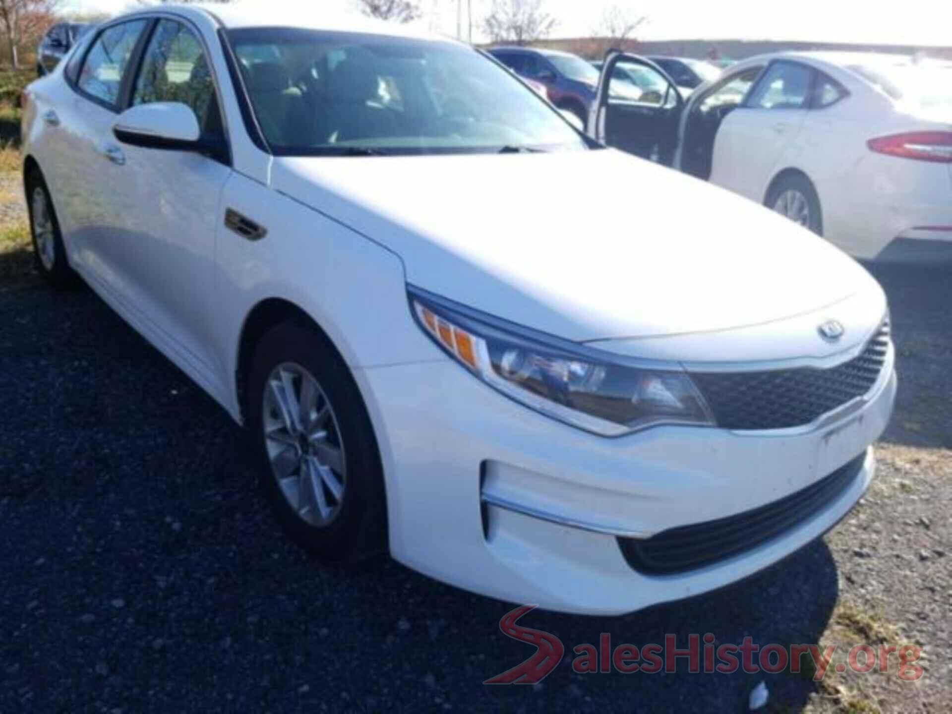 5XXGT4L35JG195578 2018 KIA OPTIMA