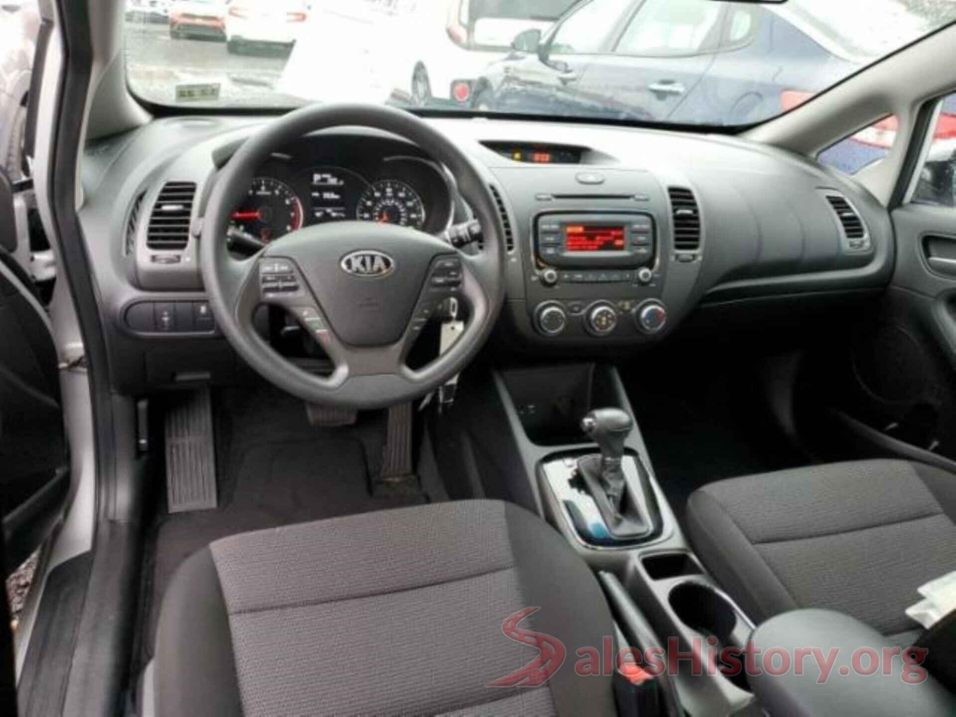 3KPFK4A76JE170086 2018 KIA FORTE