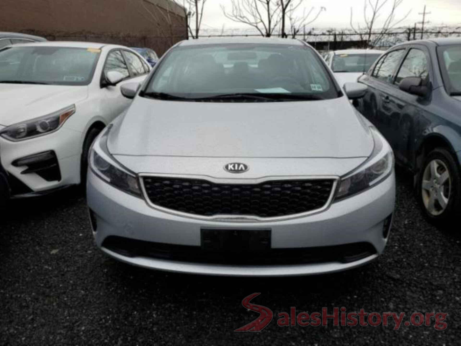 3KPFK4A76JE170086 2018 KIA FORTE