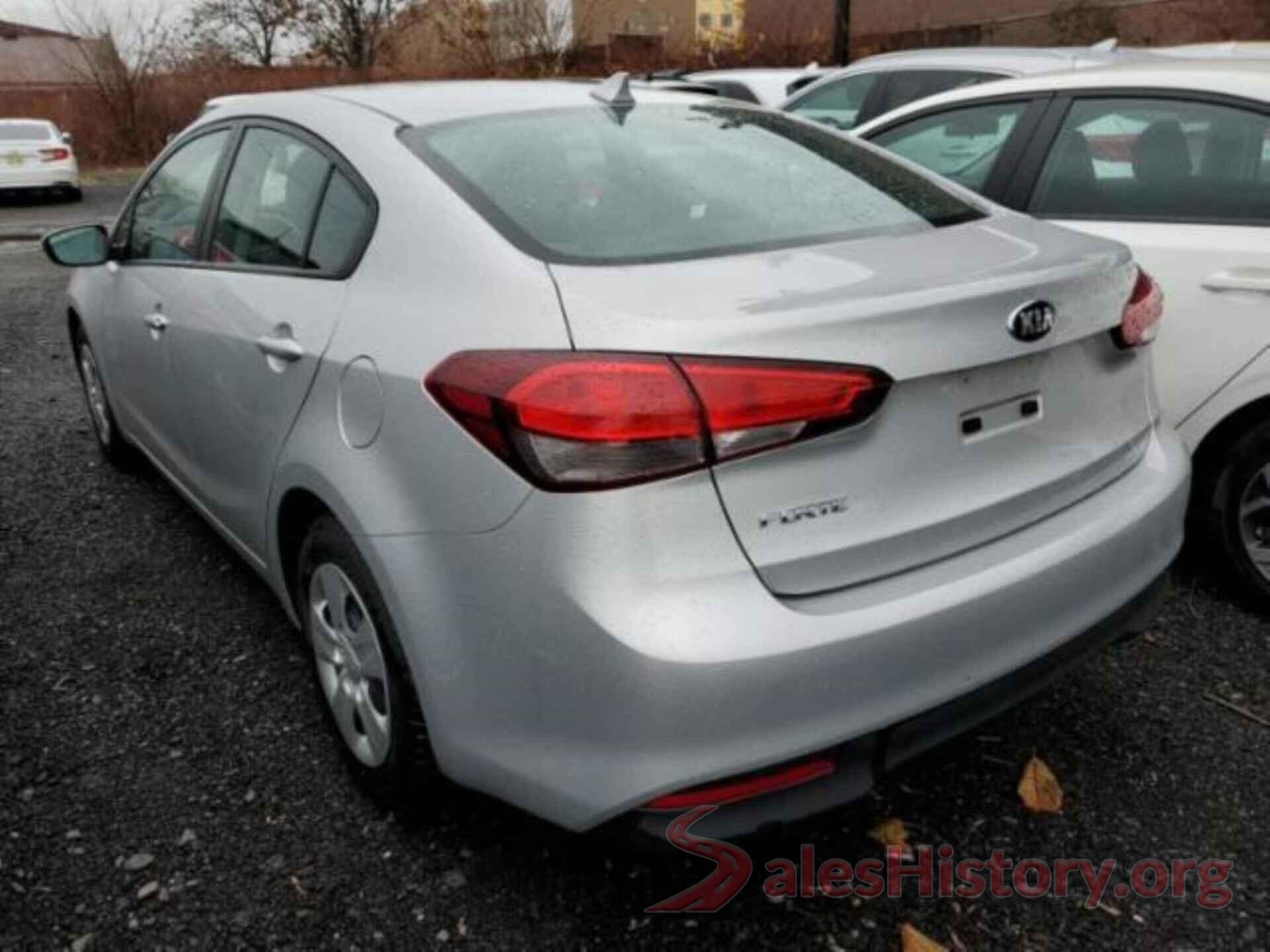 3KPFK4A76JE170086 2018 KIA FORTE