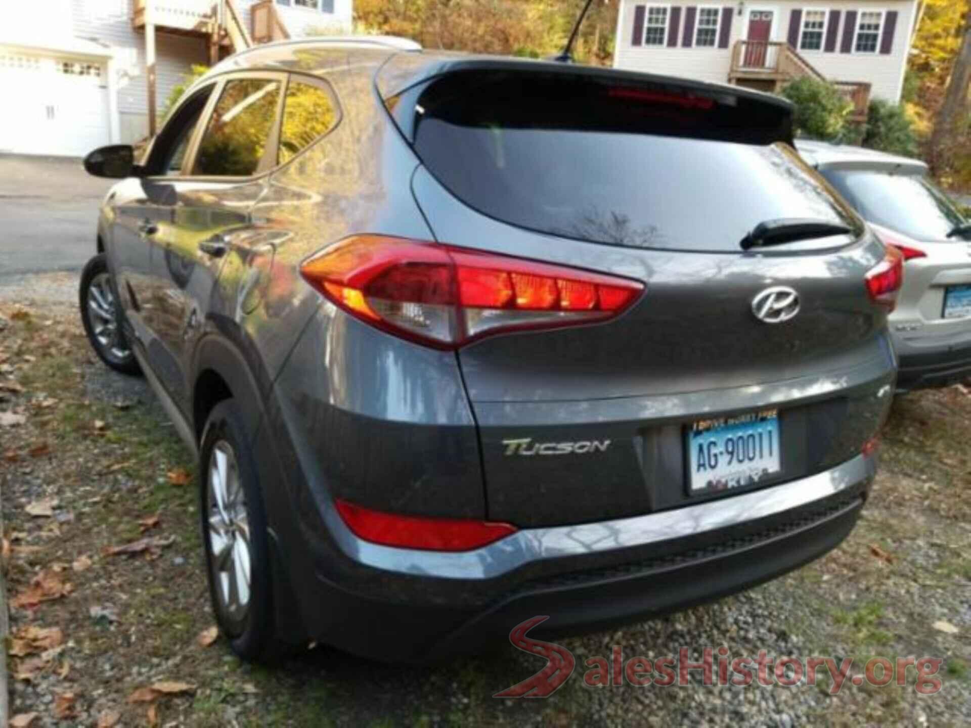 KM8J3CA4XHU281383 2017 HYUNDAI TUCSON