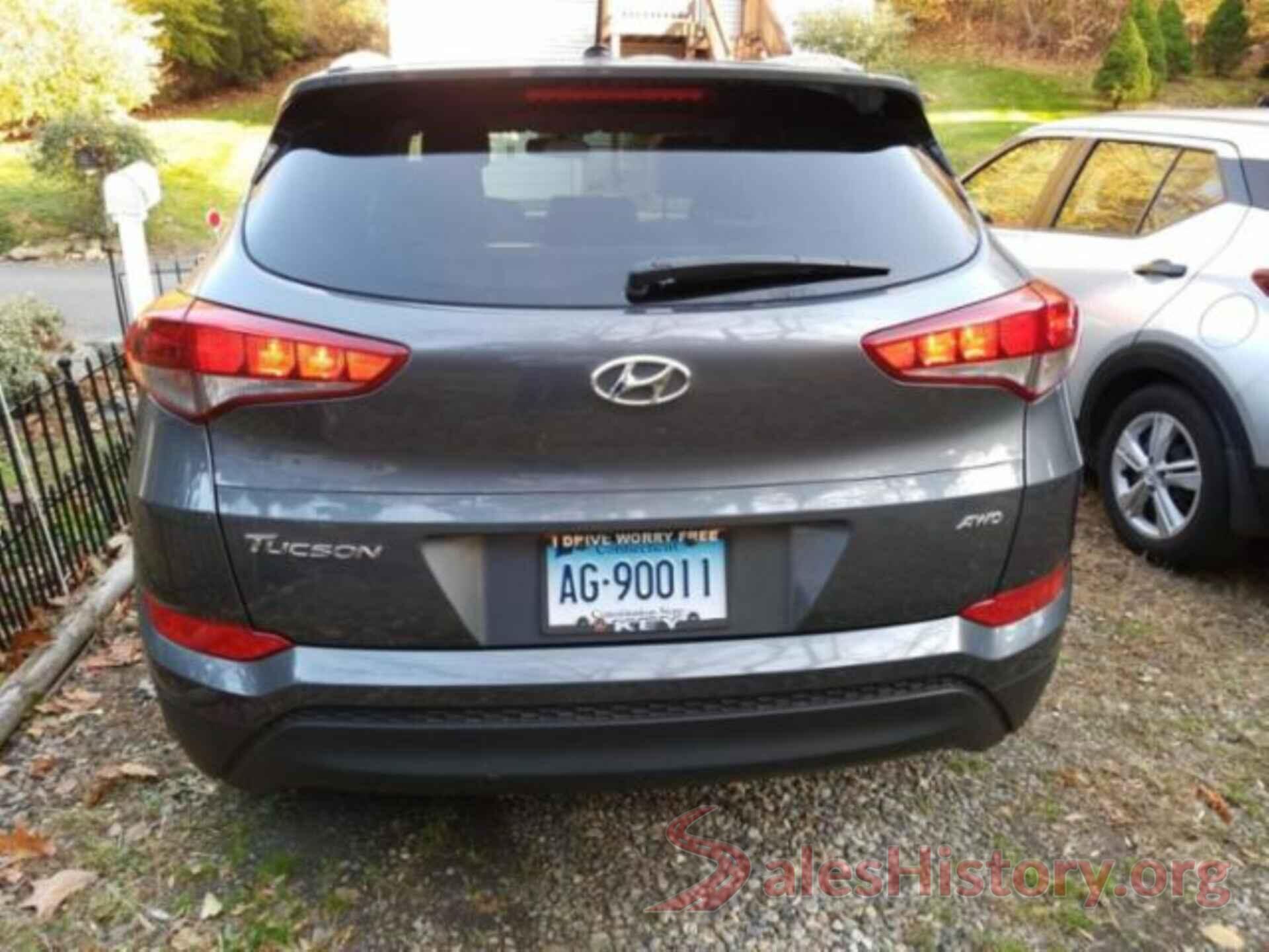 KM8J3CA4XHU281383 2017 HYUNDAI TUCSON