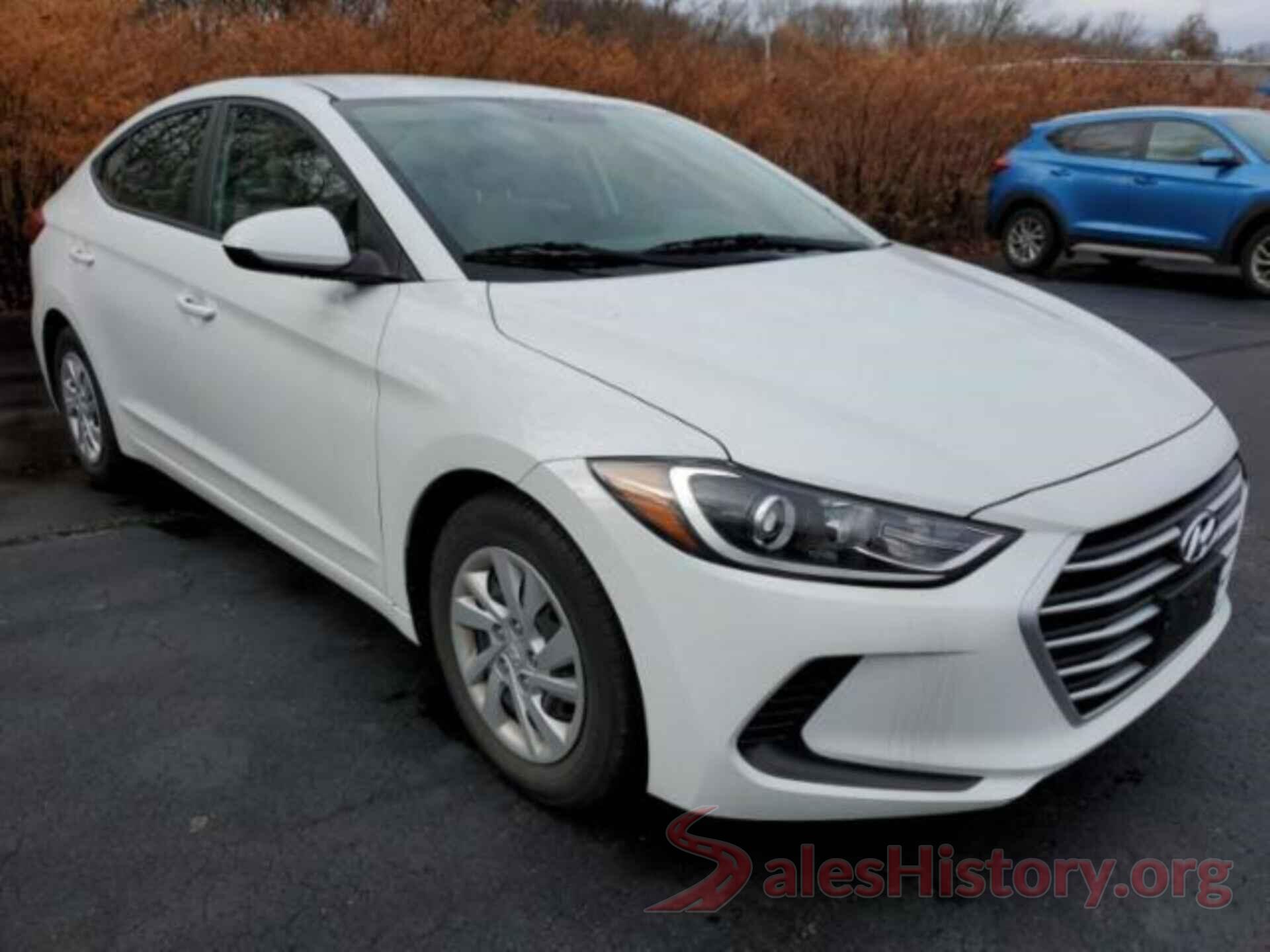 5NPD74LF8JH257335 2018 HYUNDAI ELANTRA