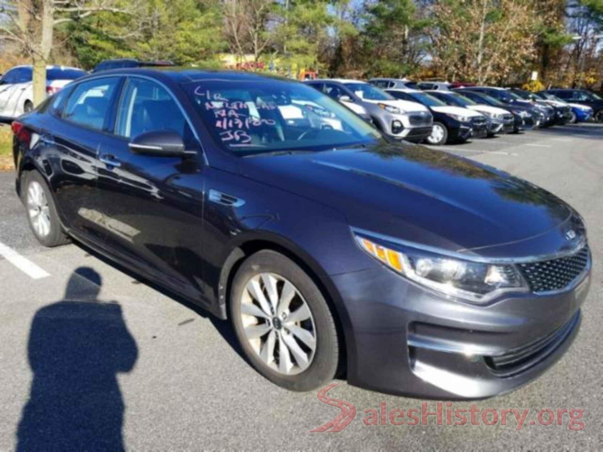 5XXGU4L31JG206573 2018 KIA OPTIMA