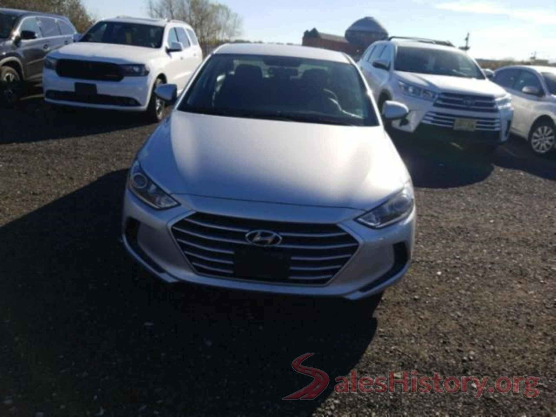 5NPD74LF4JH261690 2018 HYUNDAI ELANTRA