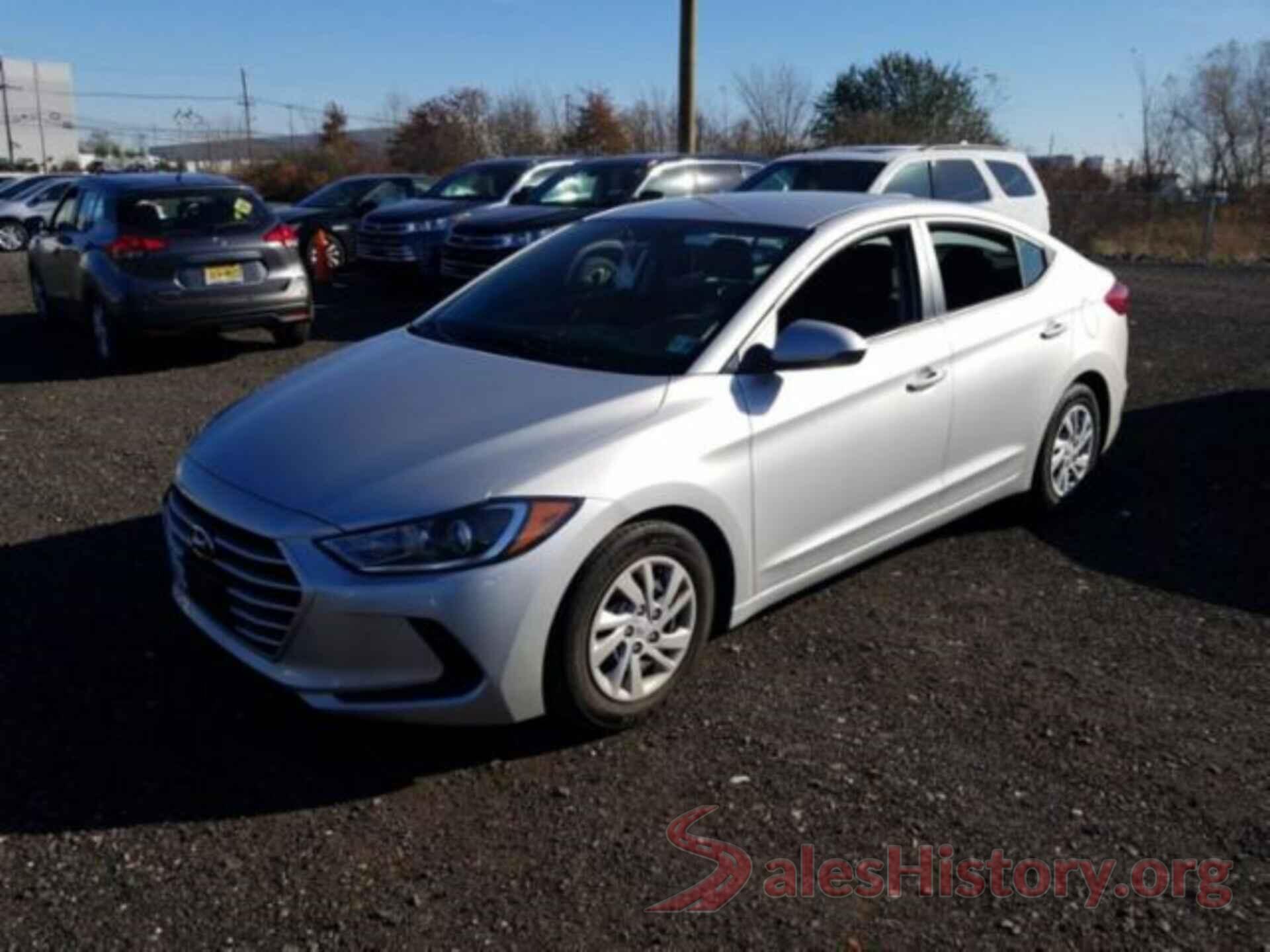 5NPD74LF4JH261690 2018 HYUNDAI ELANTRA