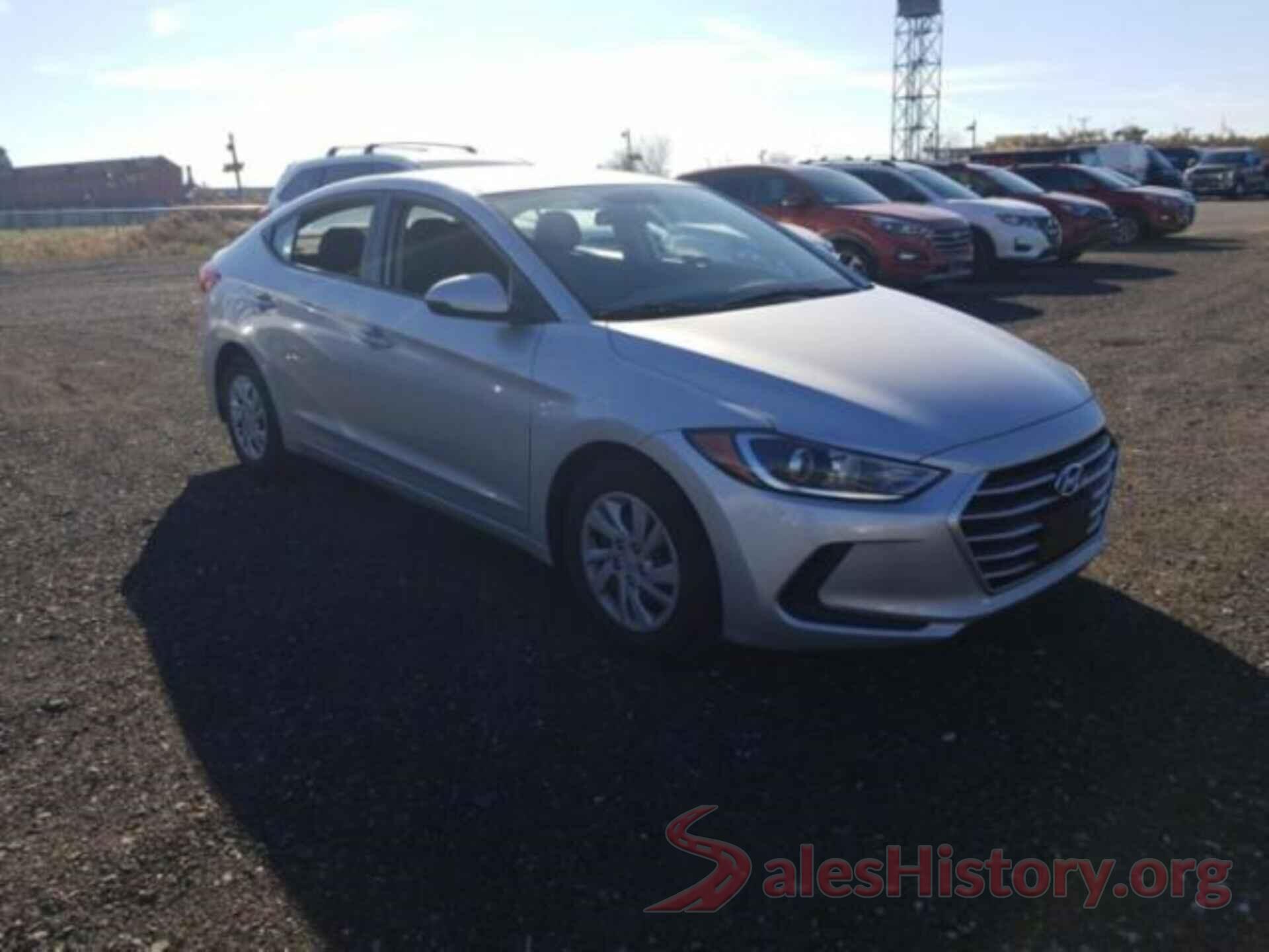 5NPD74LF4JH261690 2018 HYUNDAI ELANTRA