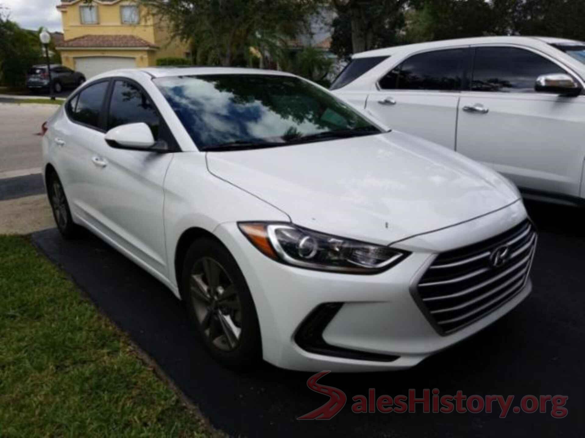 5NPD84LF5JH295733 2018 HYUNDAI ELANTRA